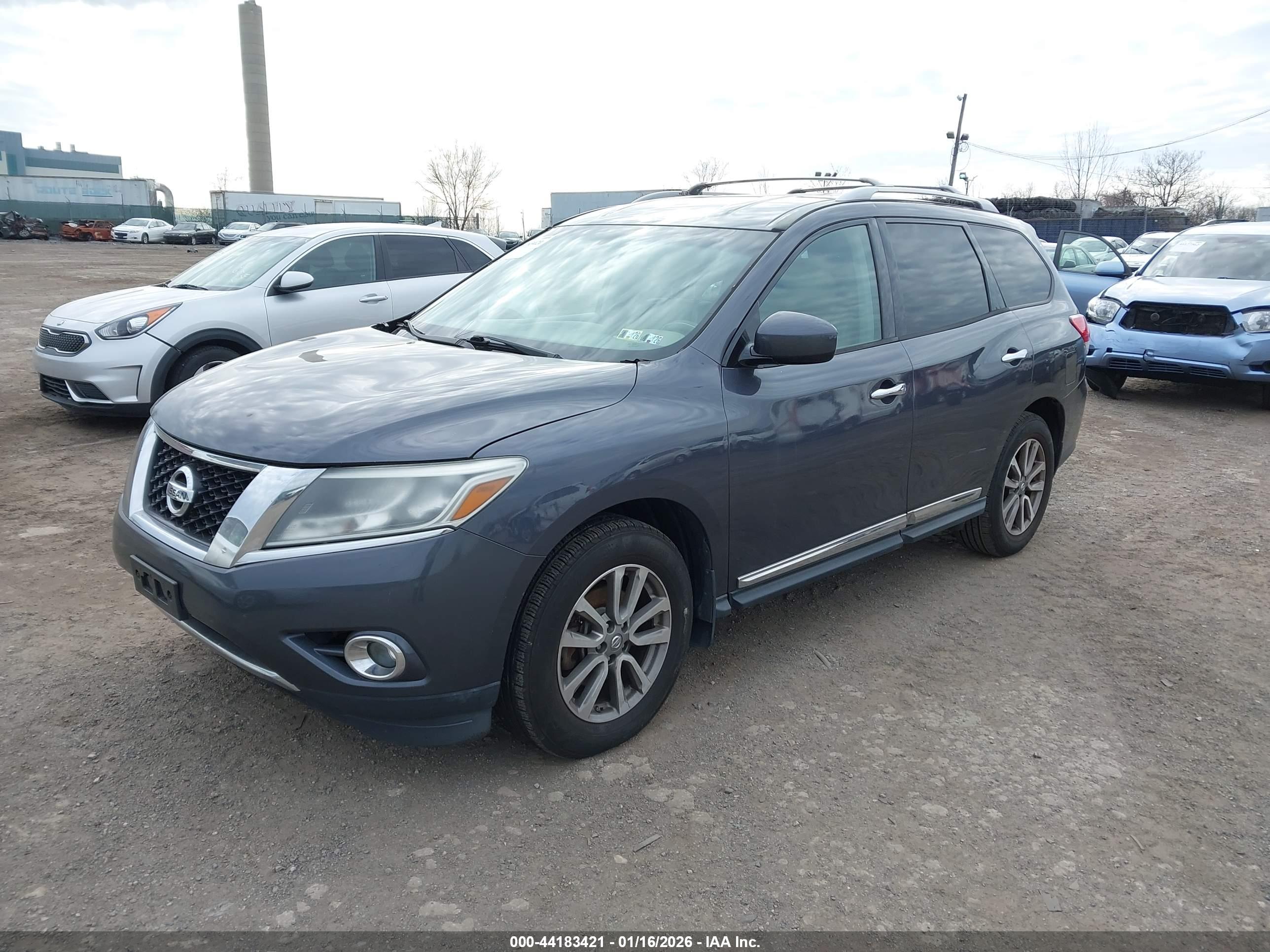 NISSAN PATHFINDER image 2