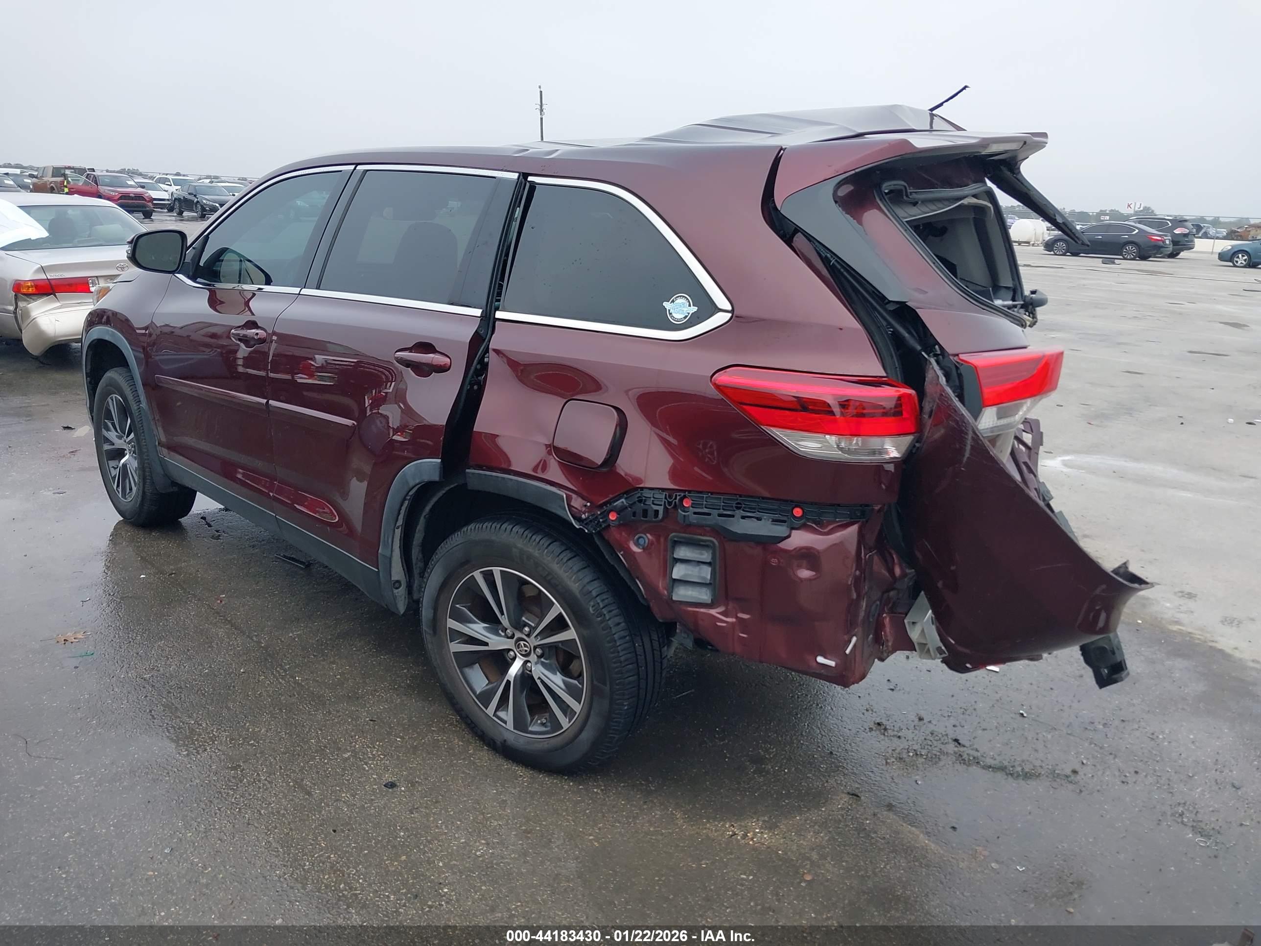 TOYOTA HIGHLANDER image 3