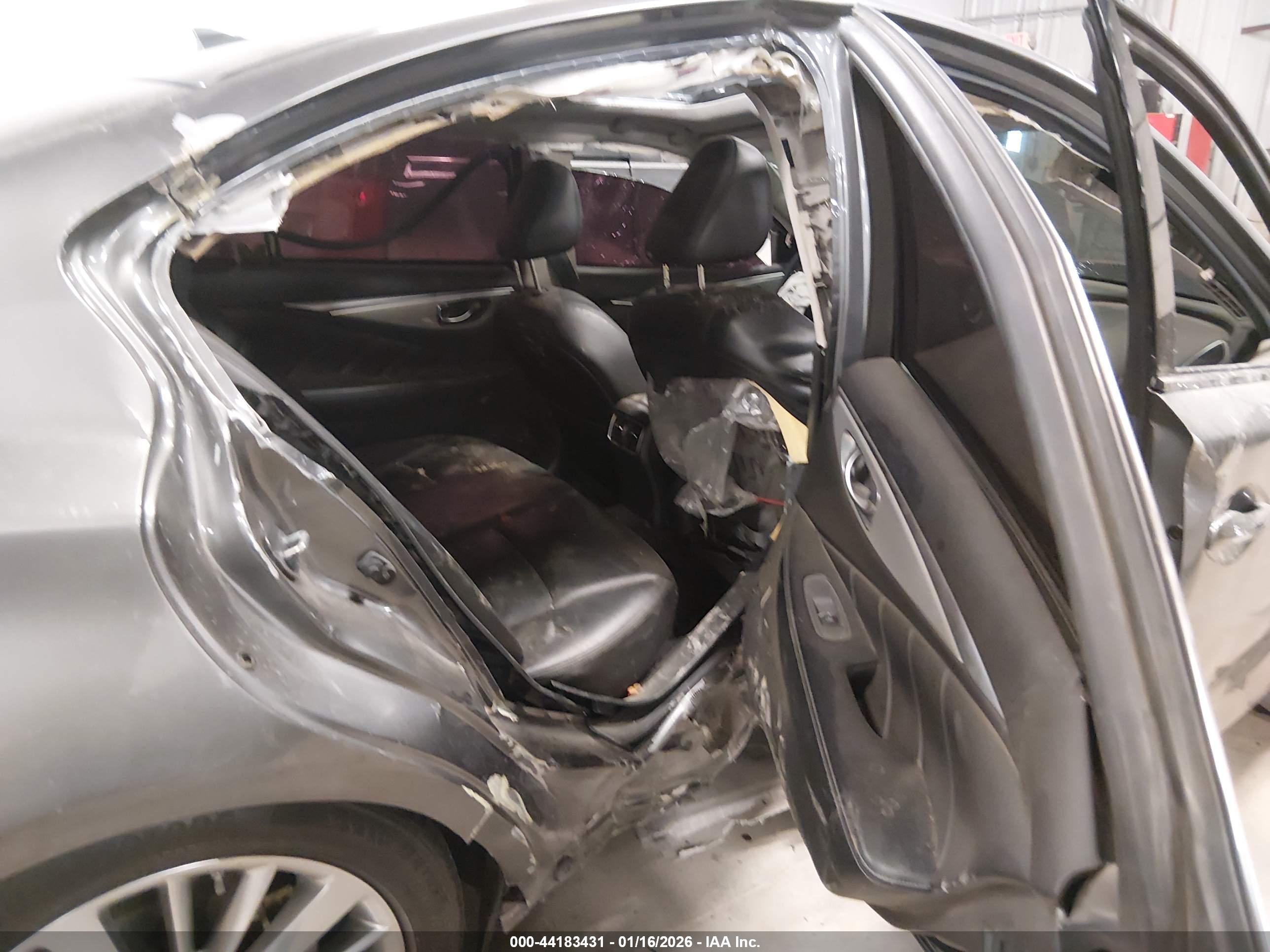 INFINITI Q50 image 8