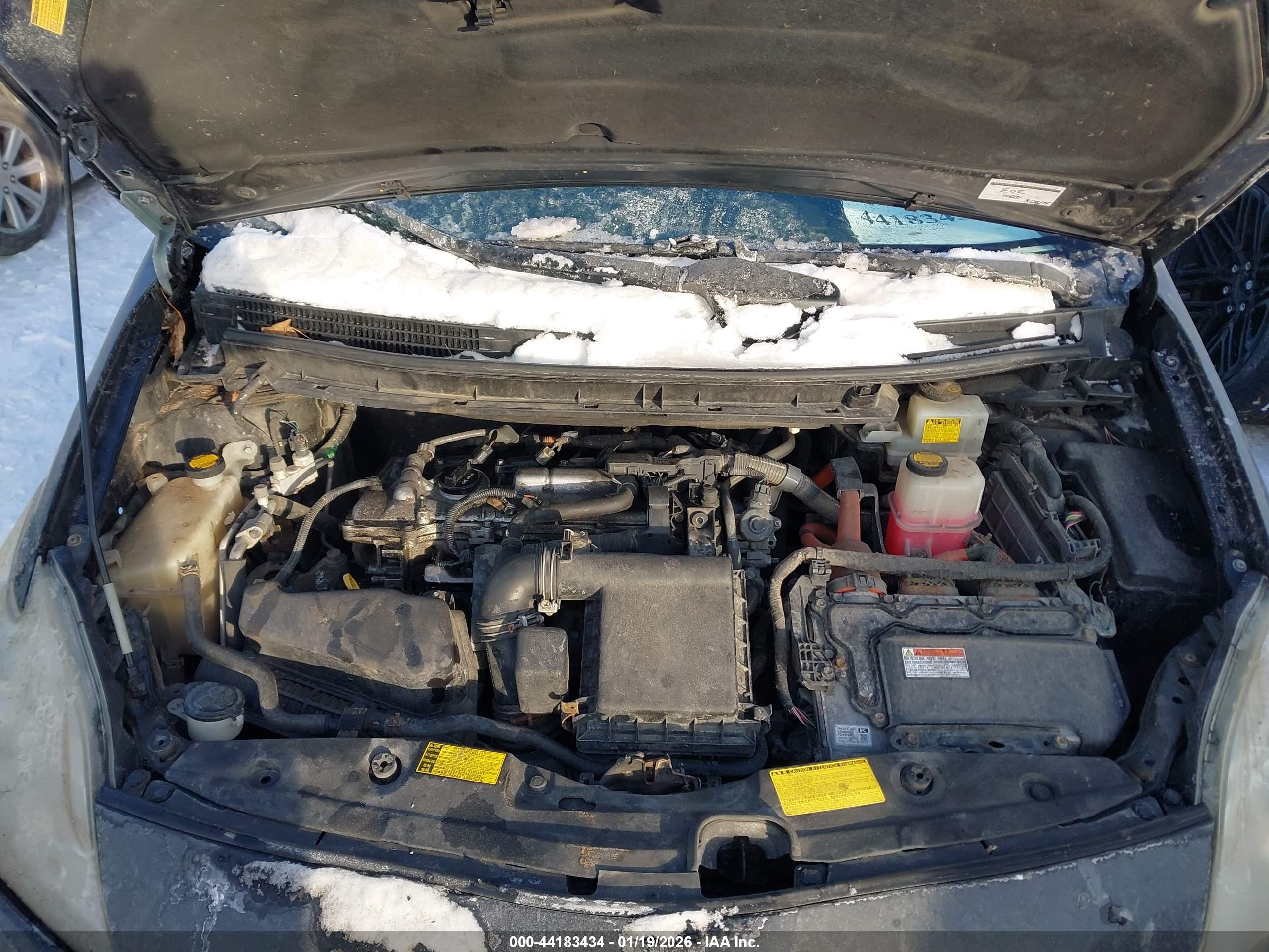 TOYOTA PRIUS image 10