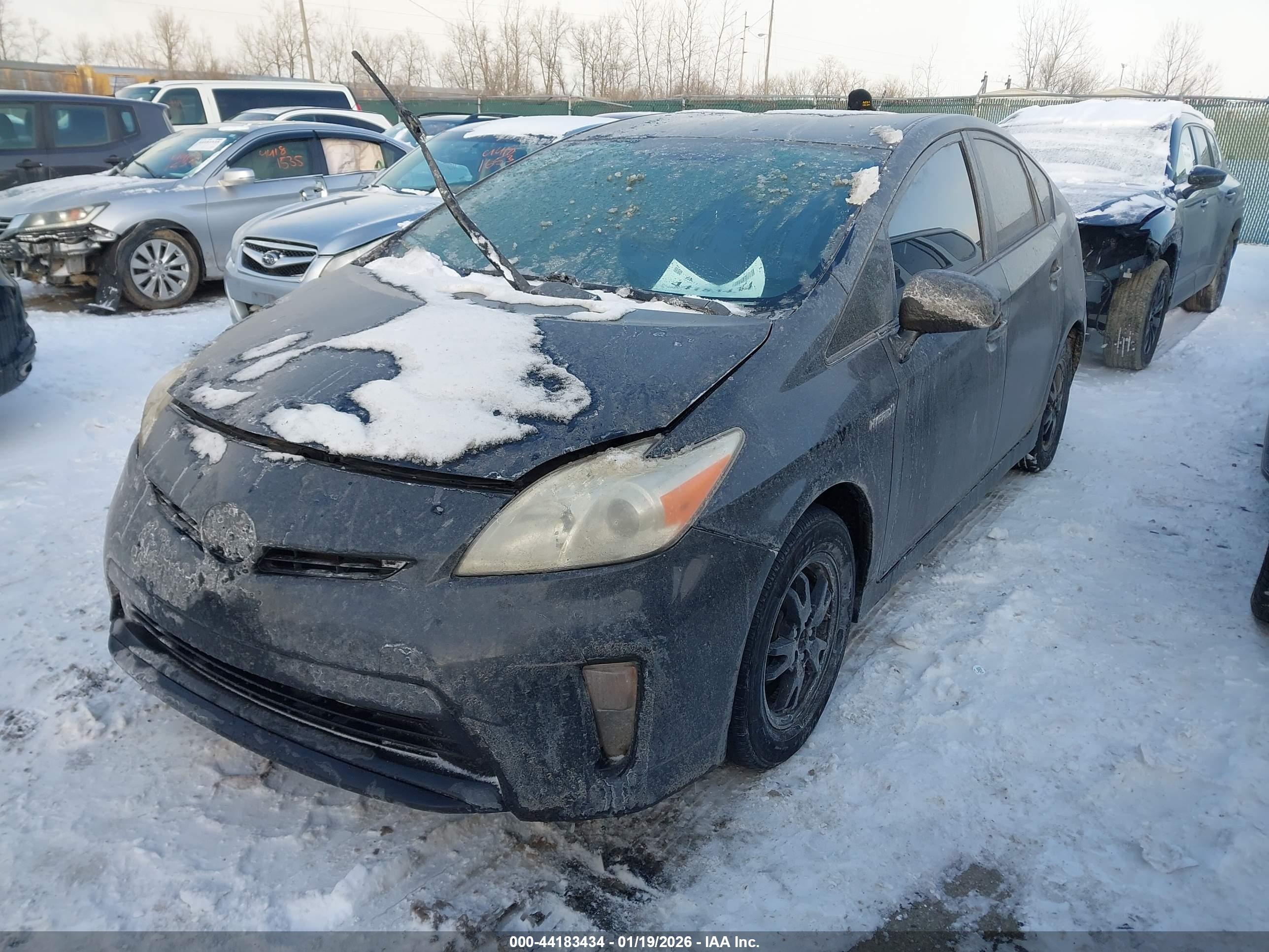 TOYOTA PRIUS image 2