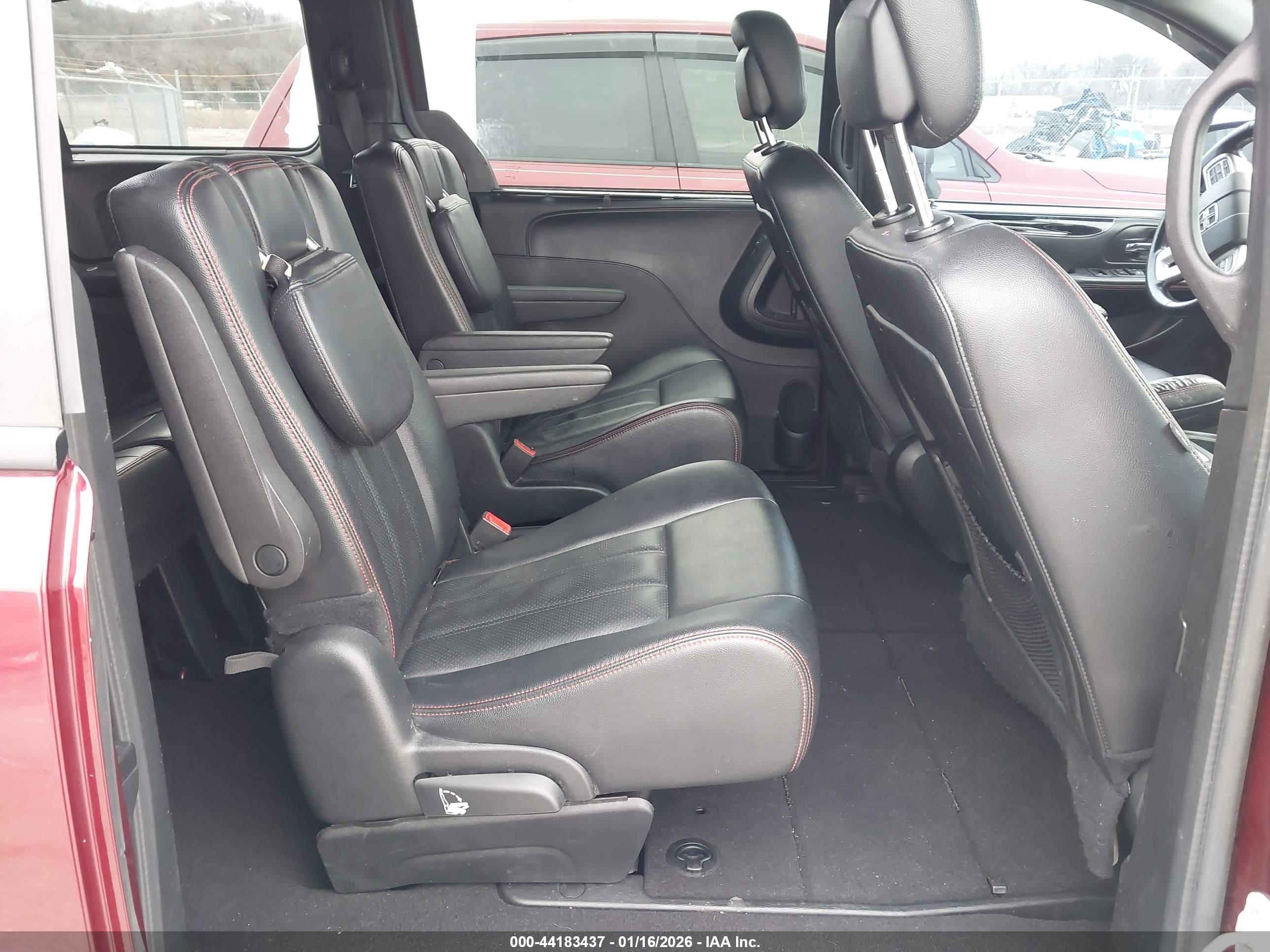 DODGE GRAND image 8