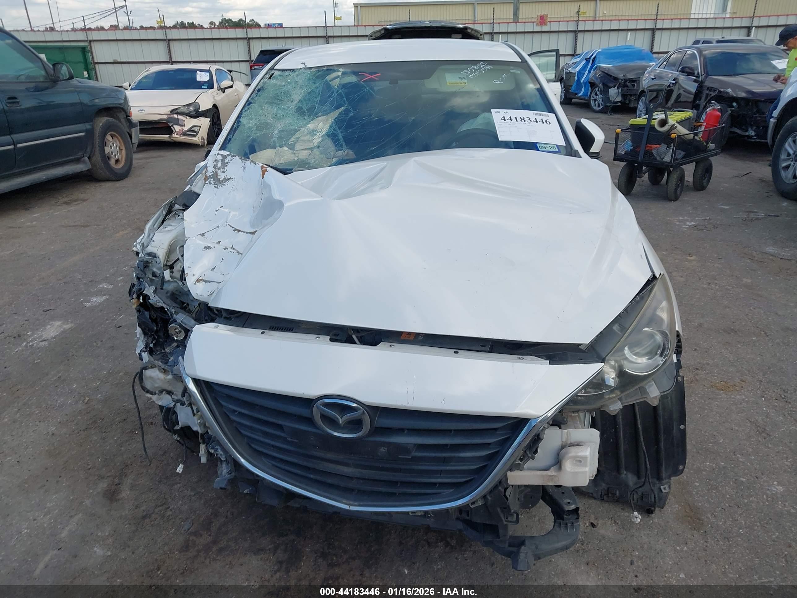 MAZDA MAZDA3 image 6