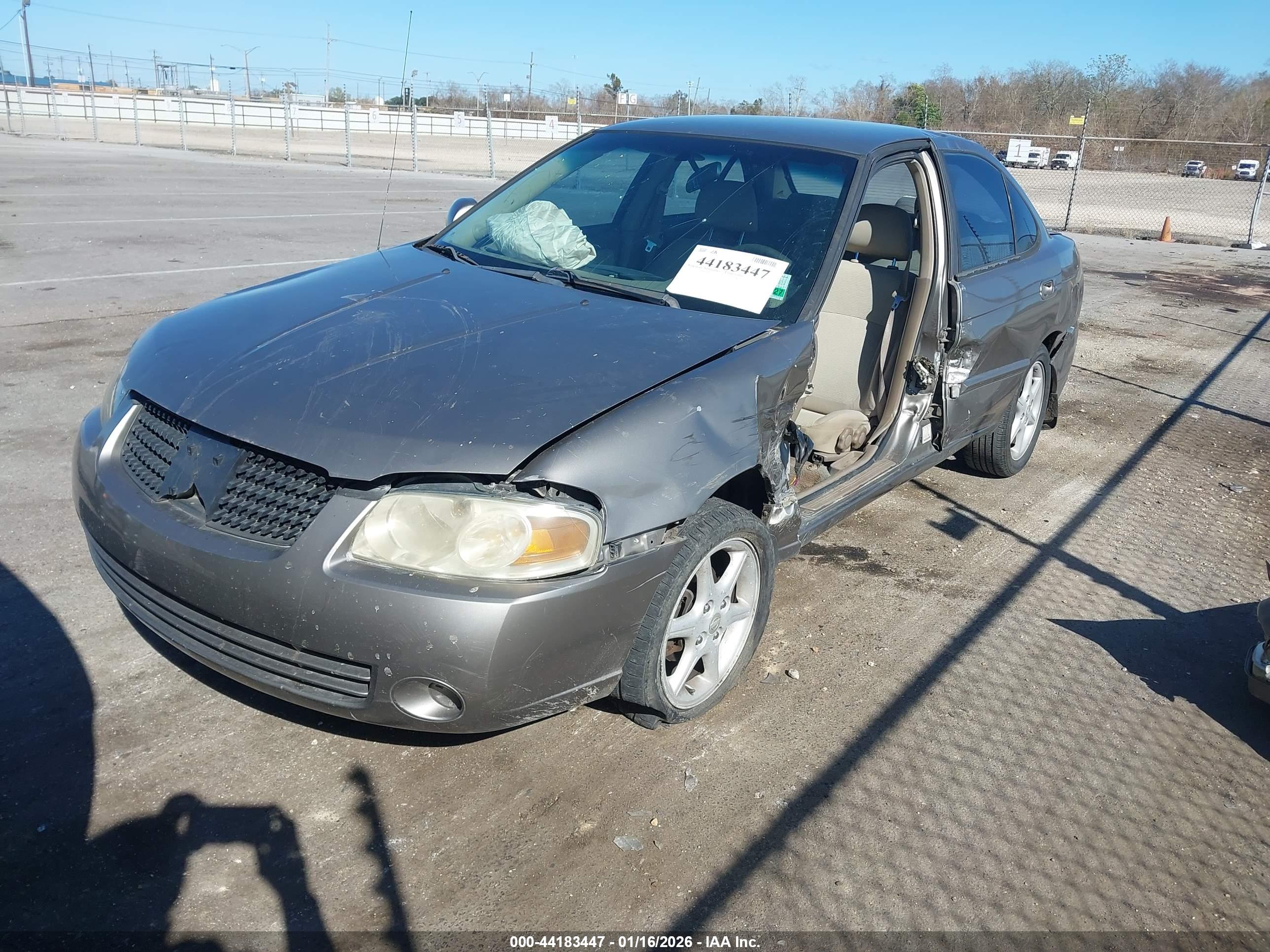 NISSAN SENTRA image 2