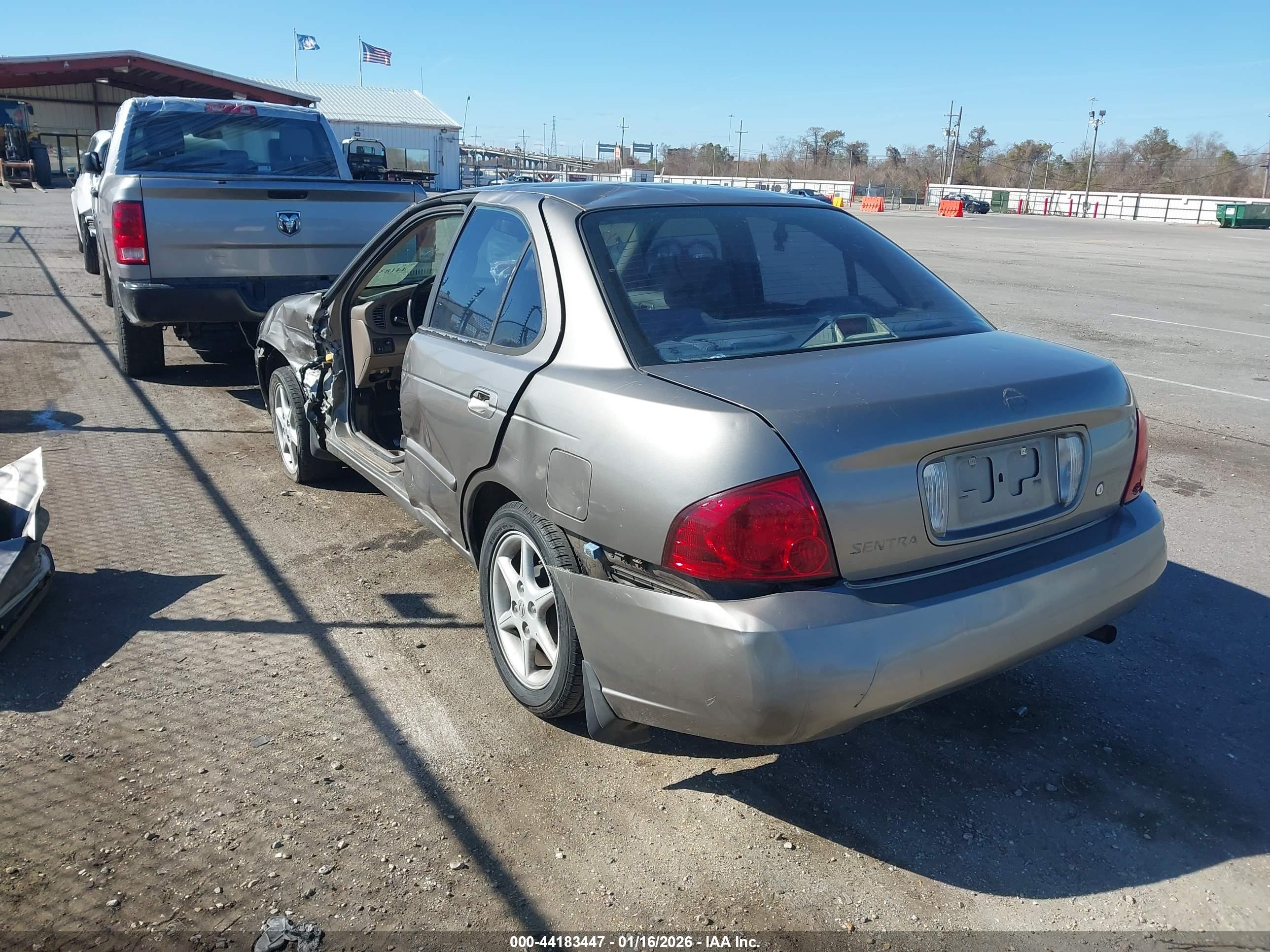 NISSAN SENTRA image 3