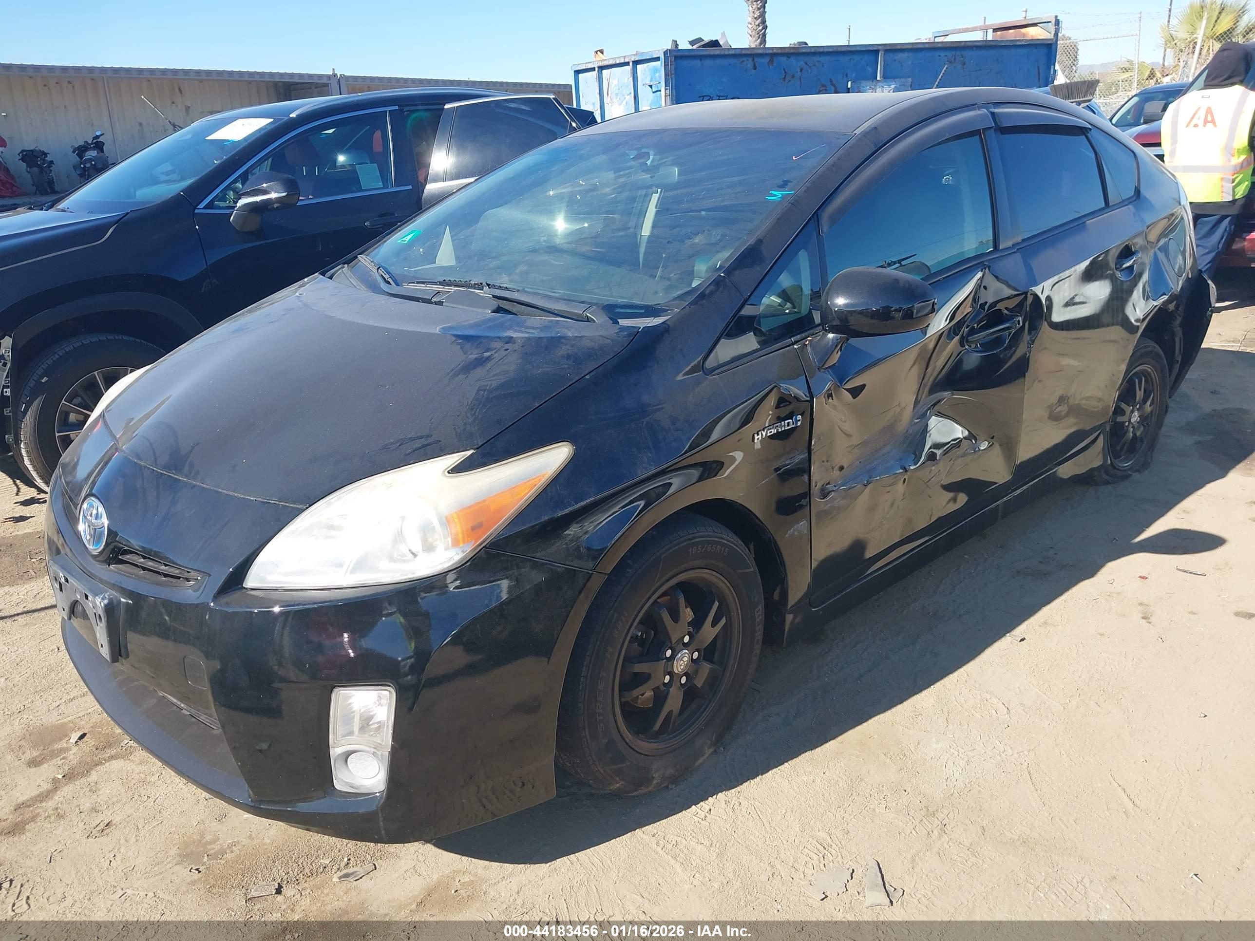 TOYOTA PRIUS image 2