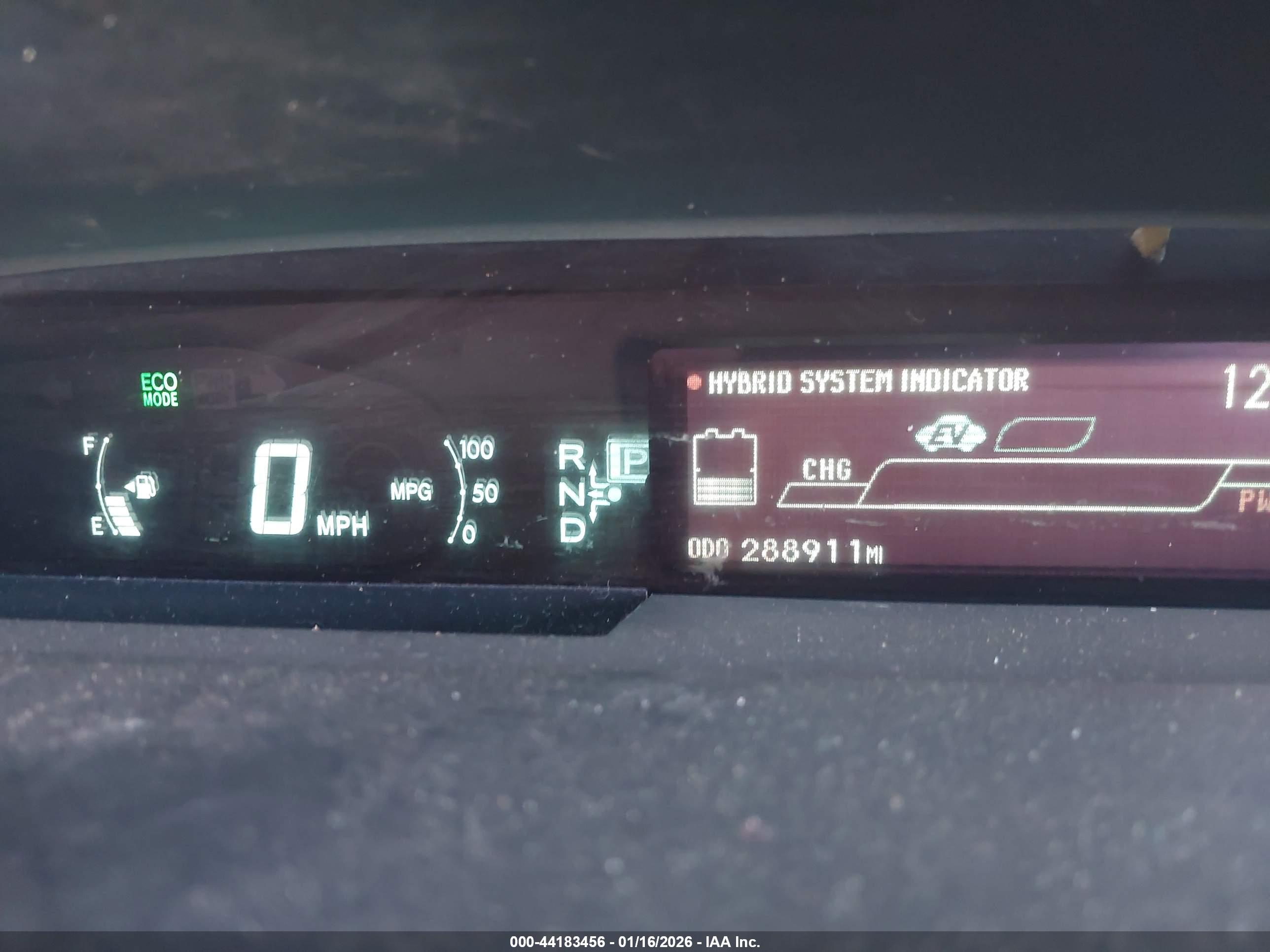 TOYOTA PRIUS image 7