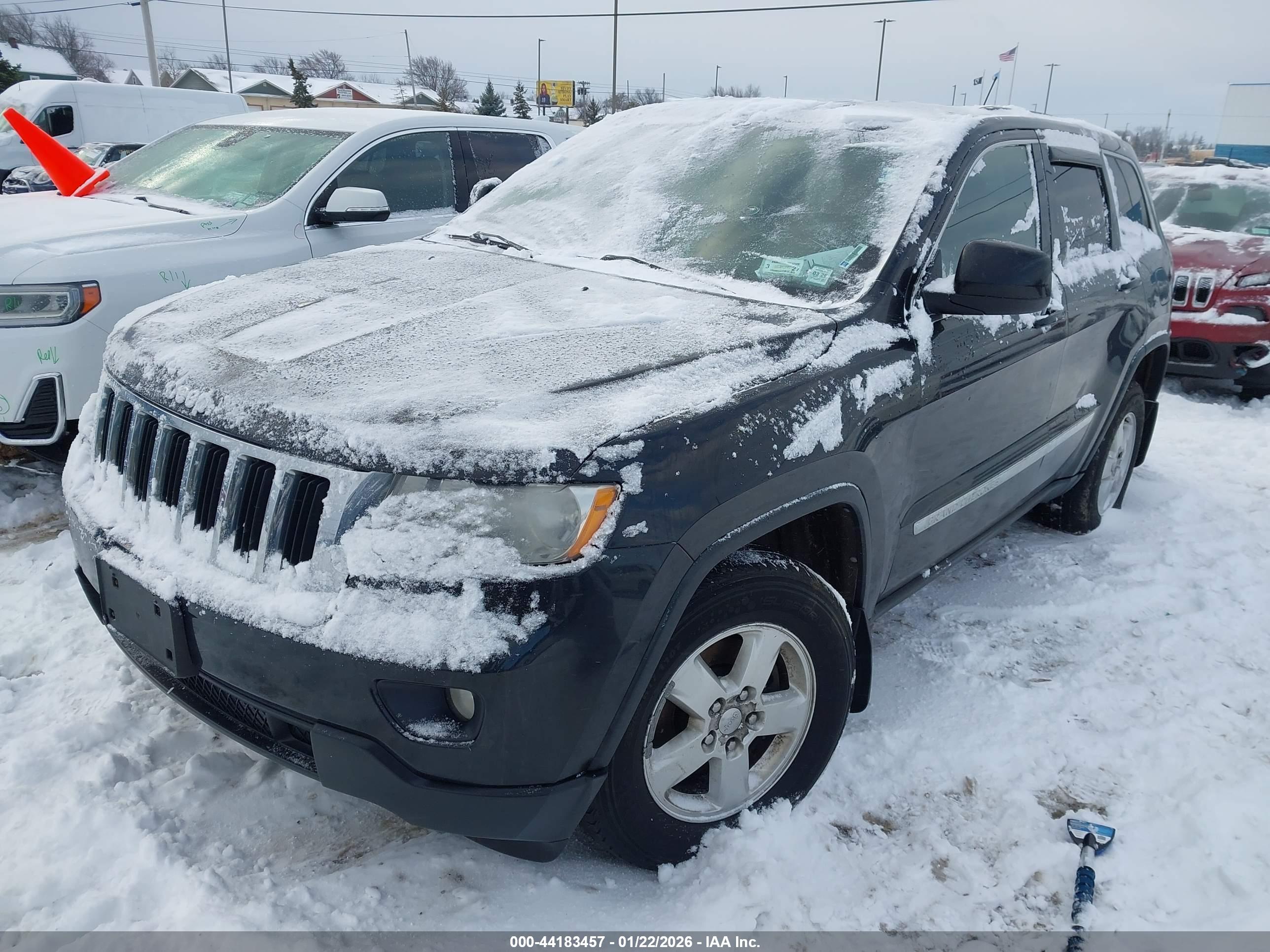 JEEP GRAND image 2