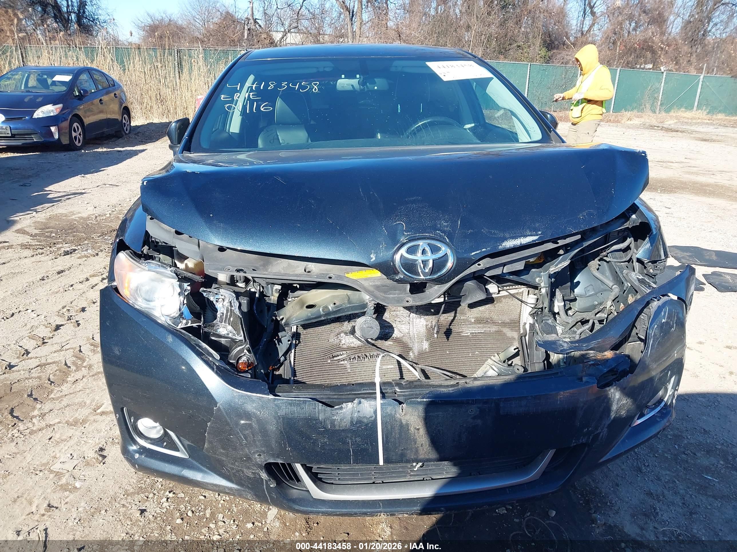 TOYOTA VENZA image 6