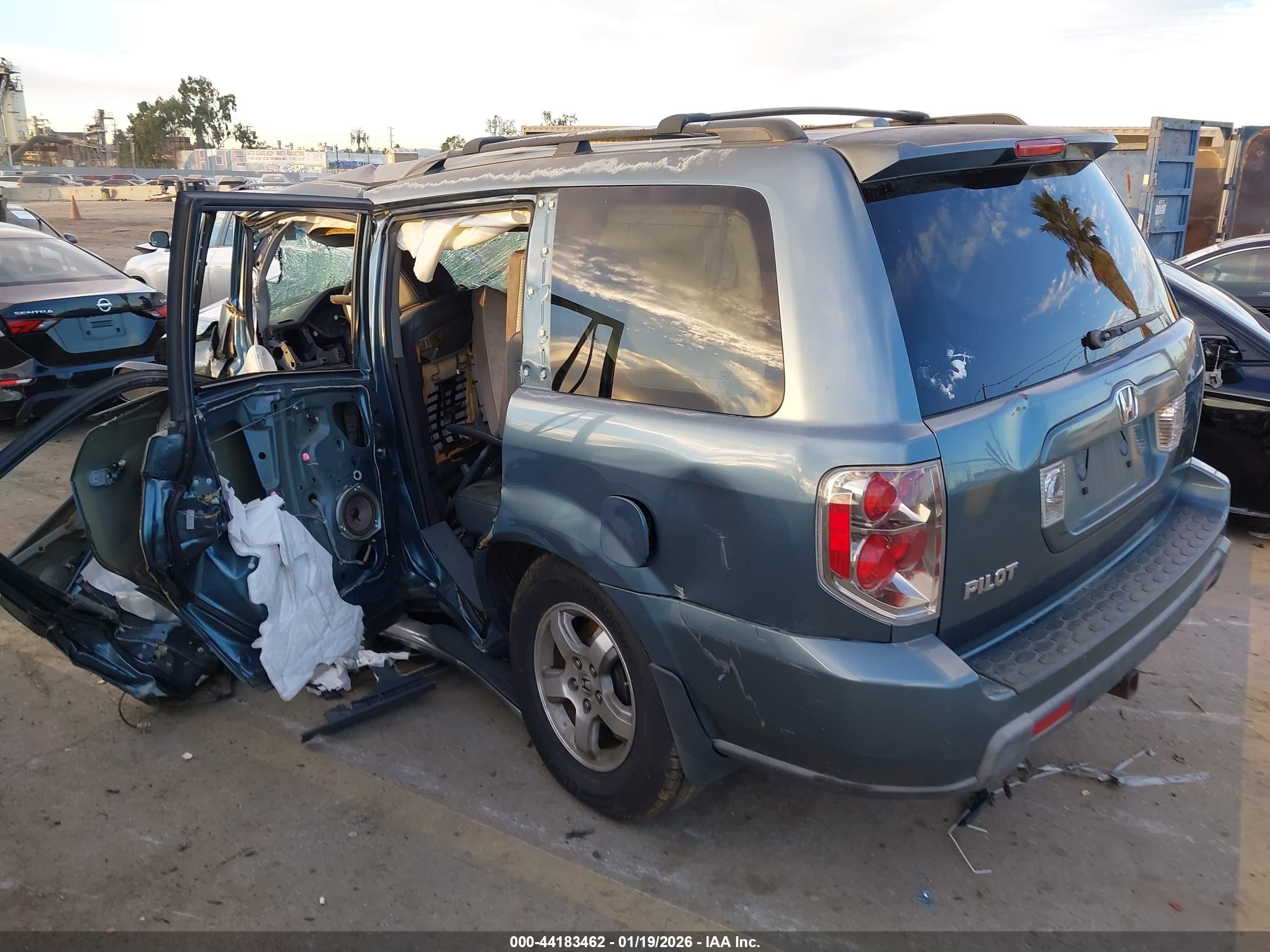 HONDA PILOT image 3