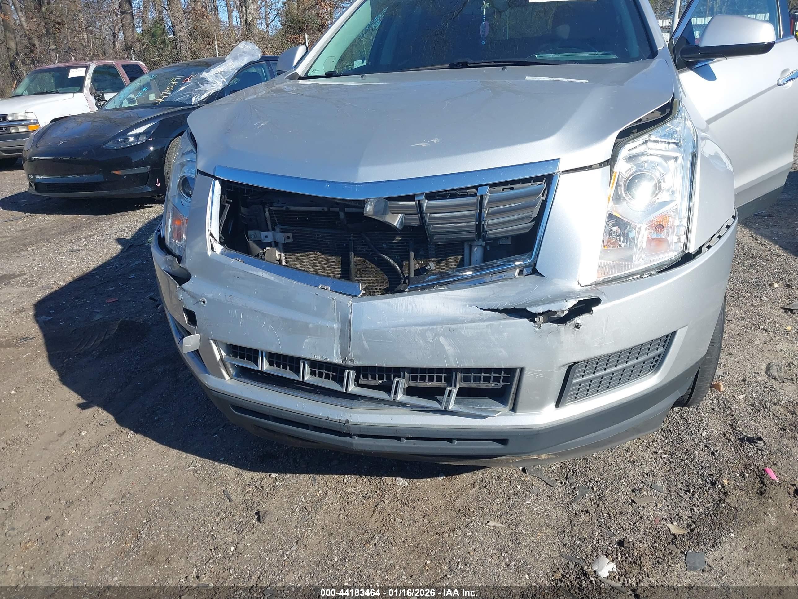 CADILLAC SRX image 6