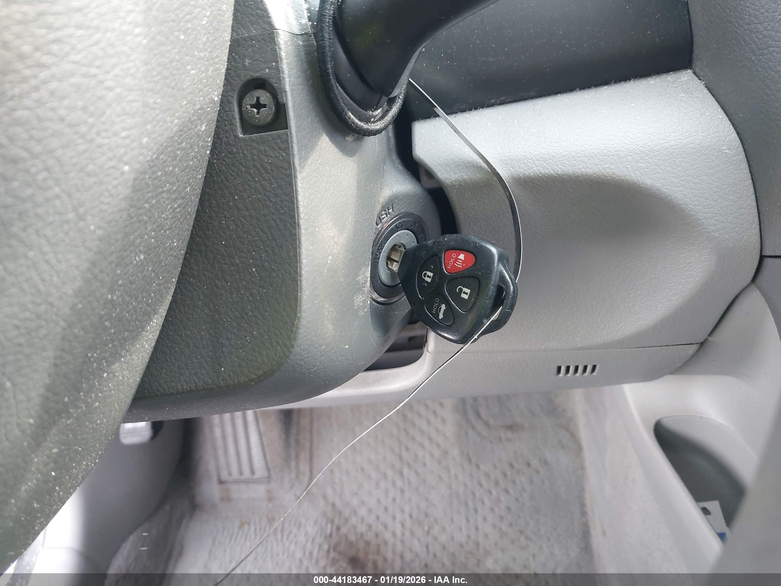 TOYOTA CAMRY image 11