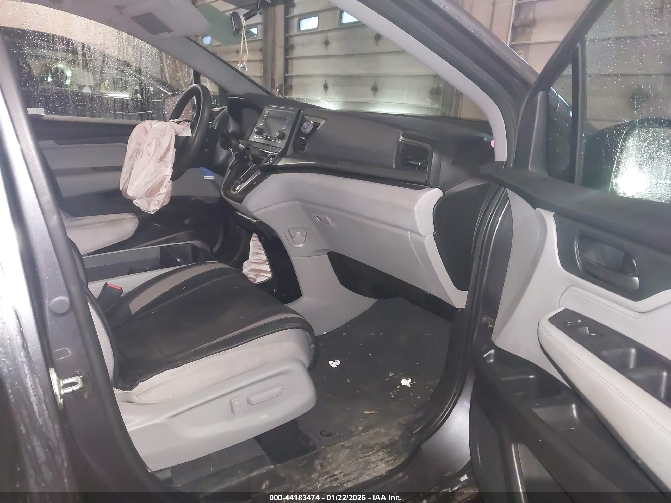 HONDA ODYSSEY image 5