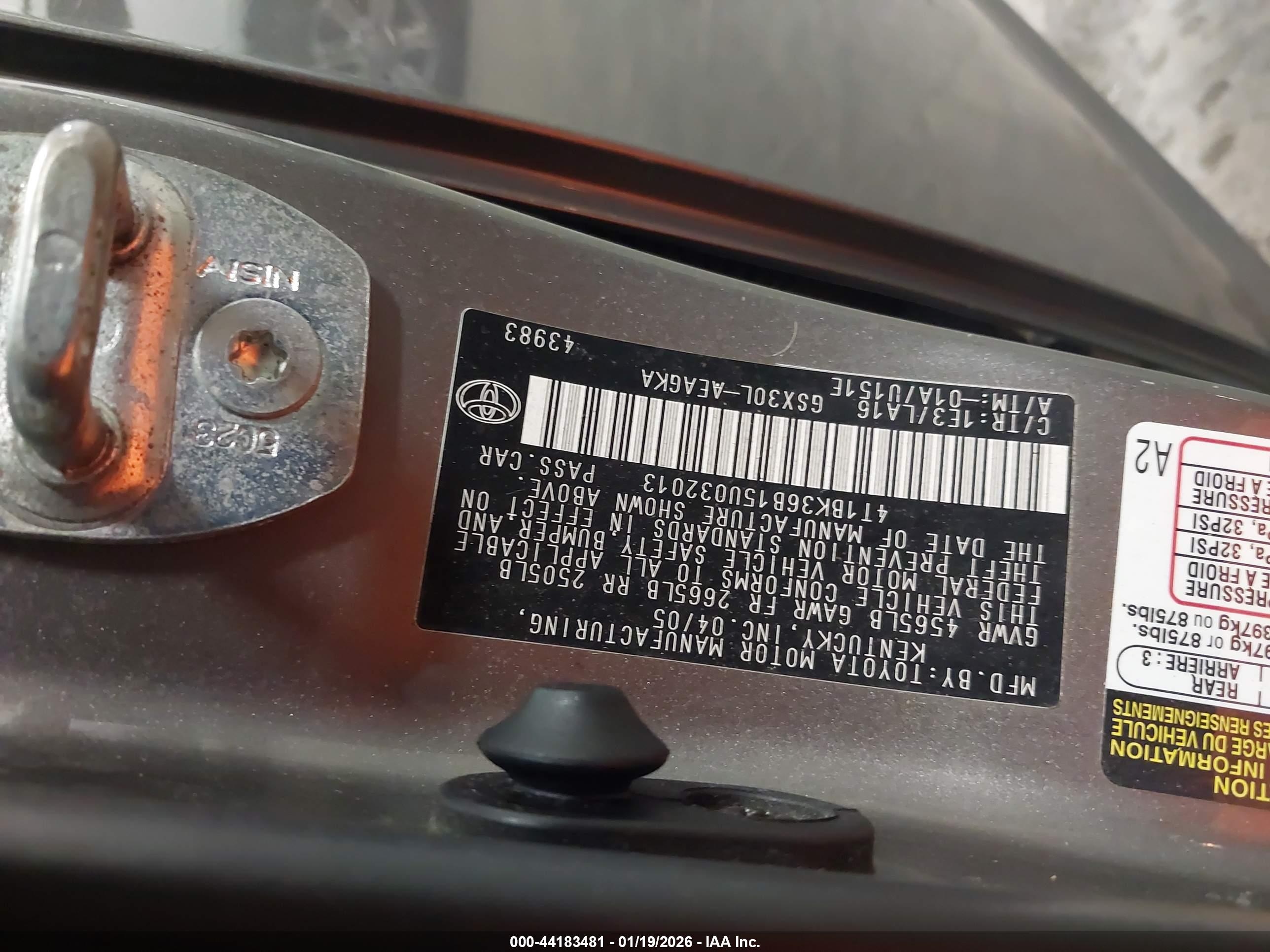 TOYOTA AVALON image 9