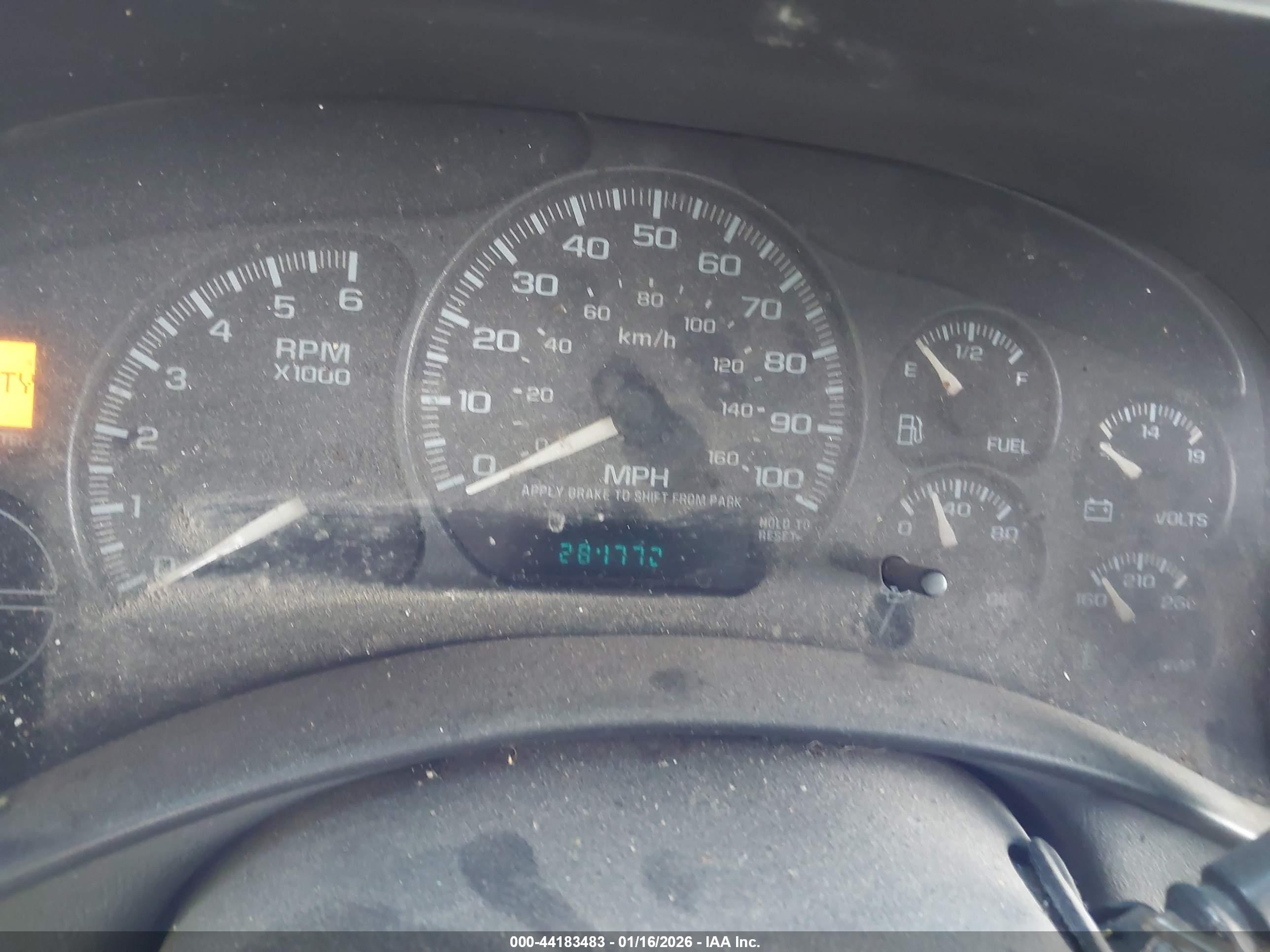 CHEVROLET SUBURBAN image 7