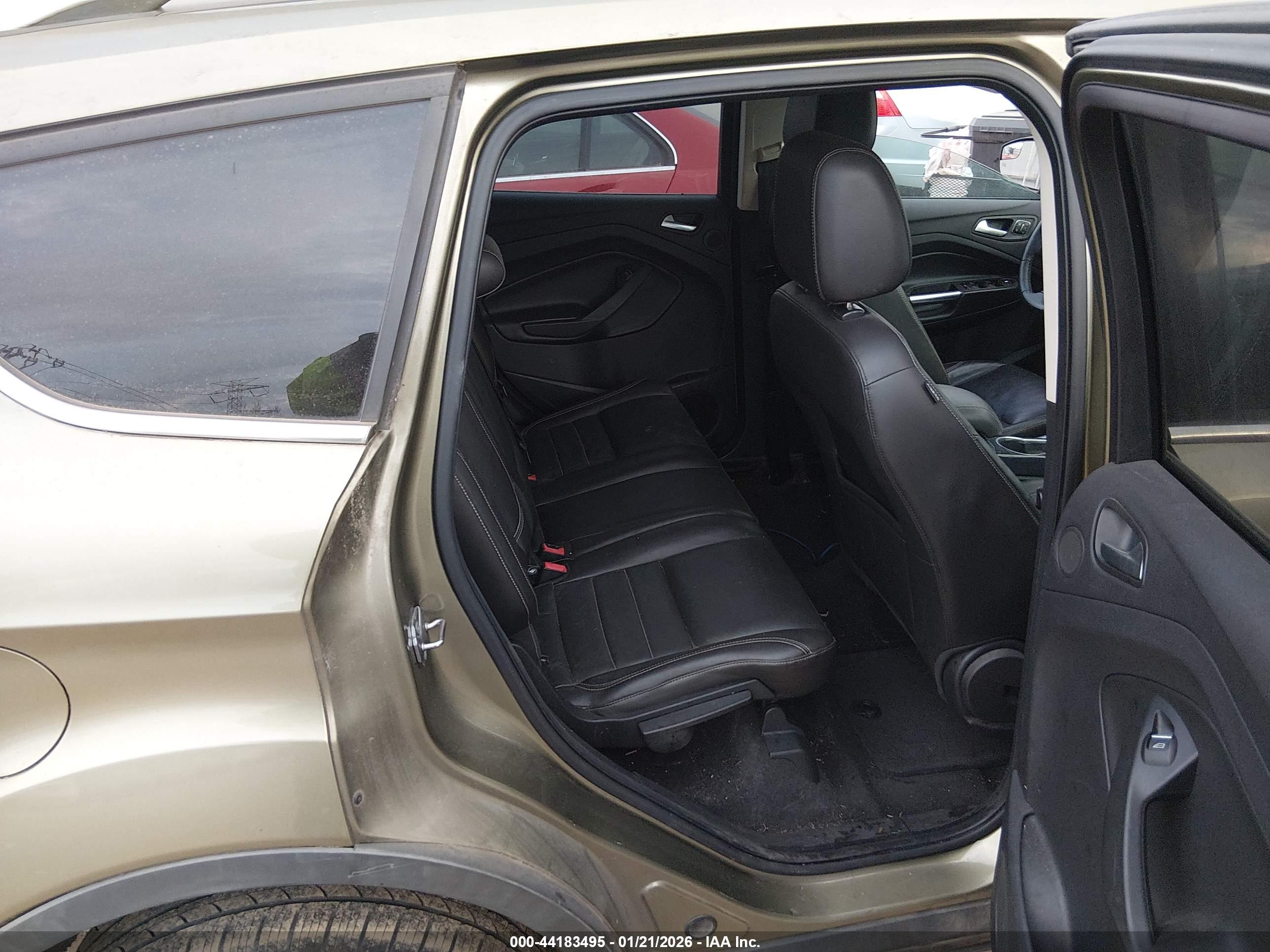 FORD ESCAPE image 8