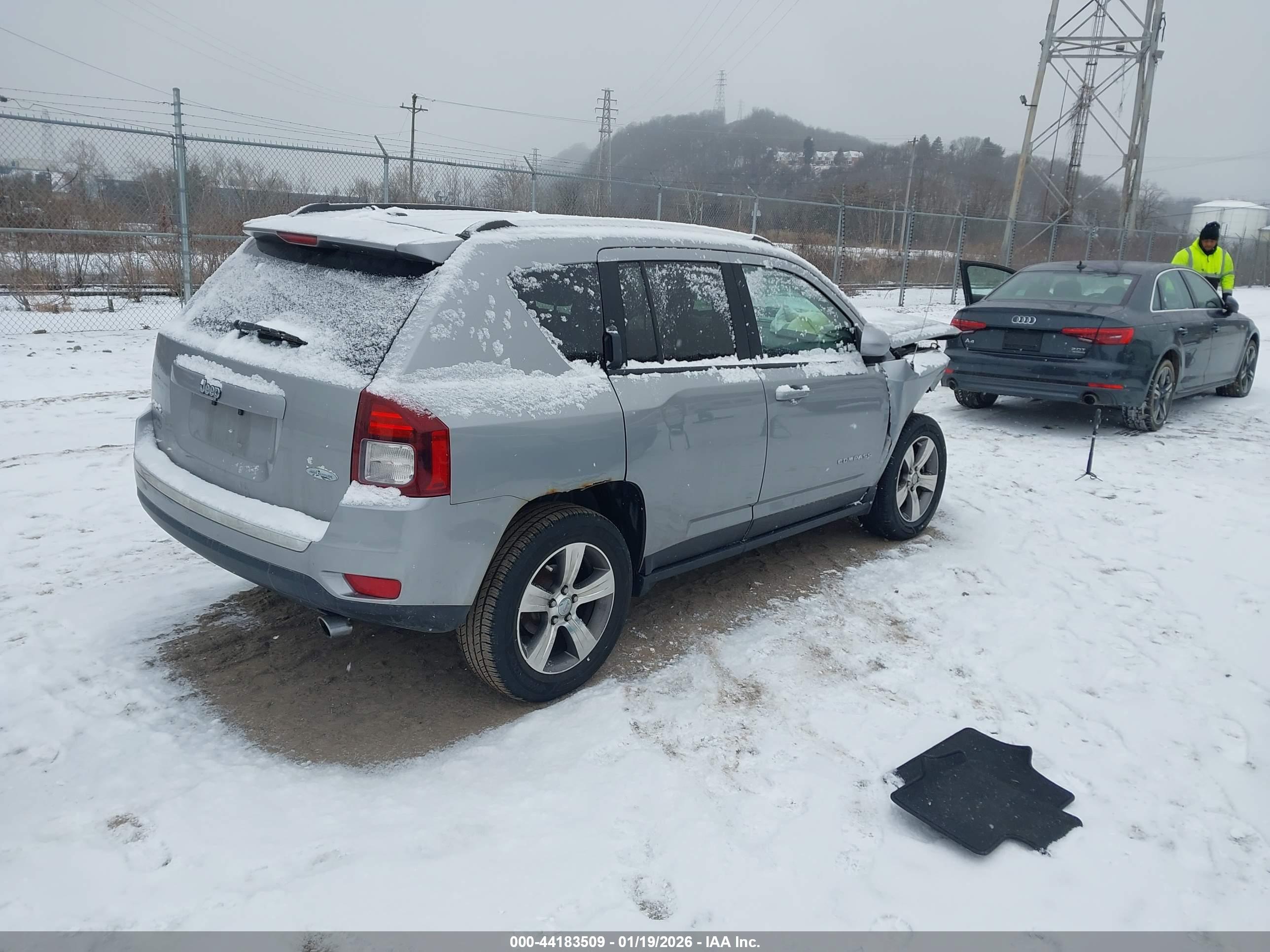 JEEP COMPASS image 4