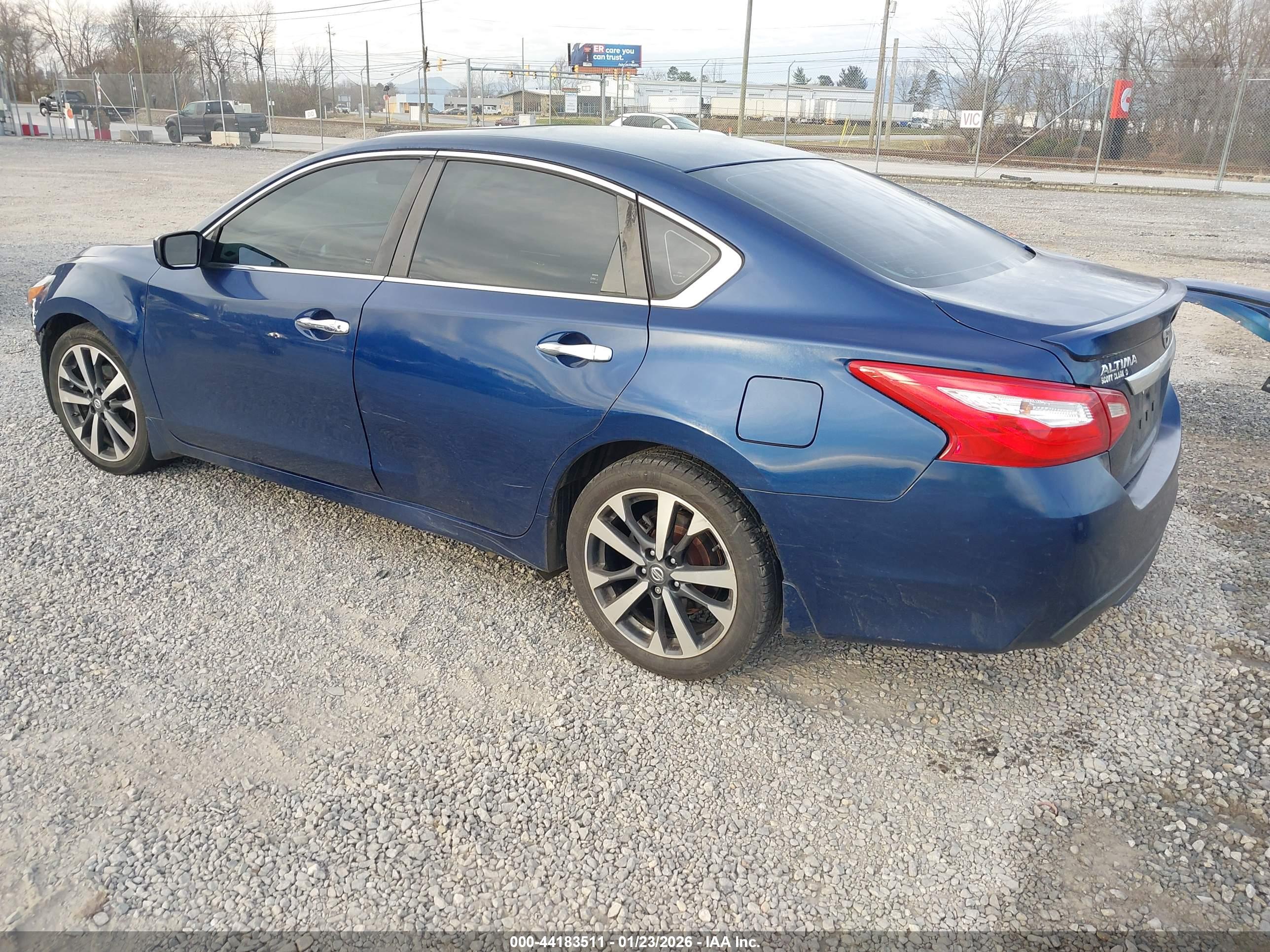 NISSAN ALTIMA image 3