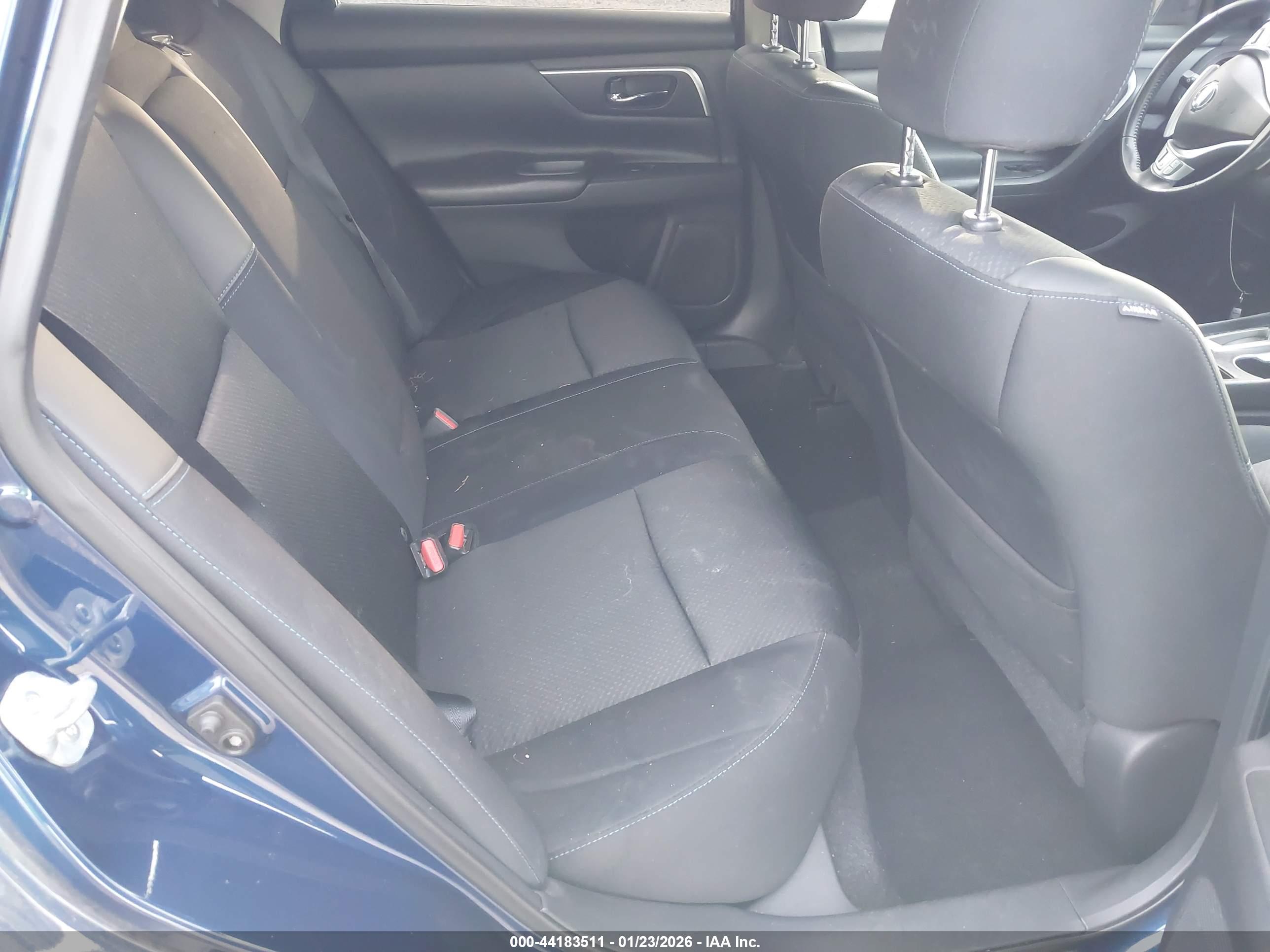 NISSAN ALTIMA image 8