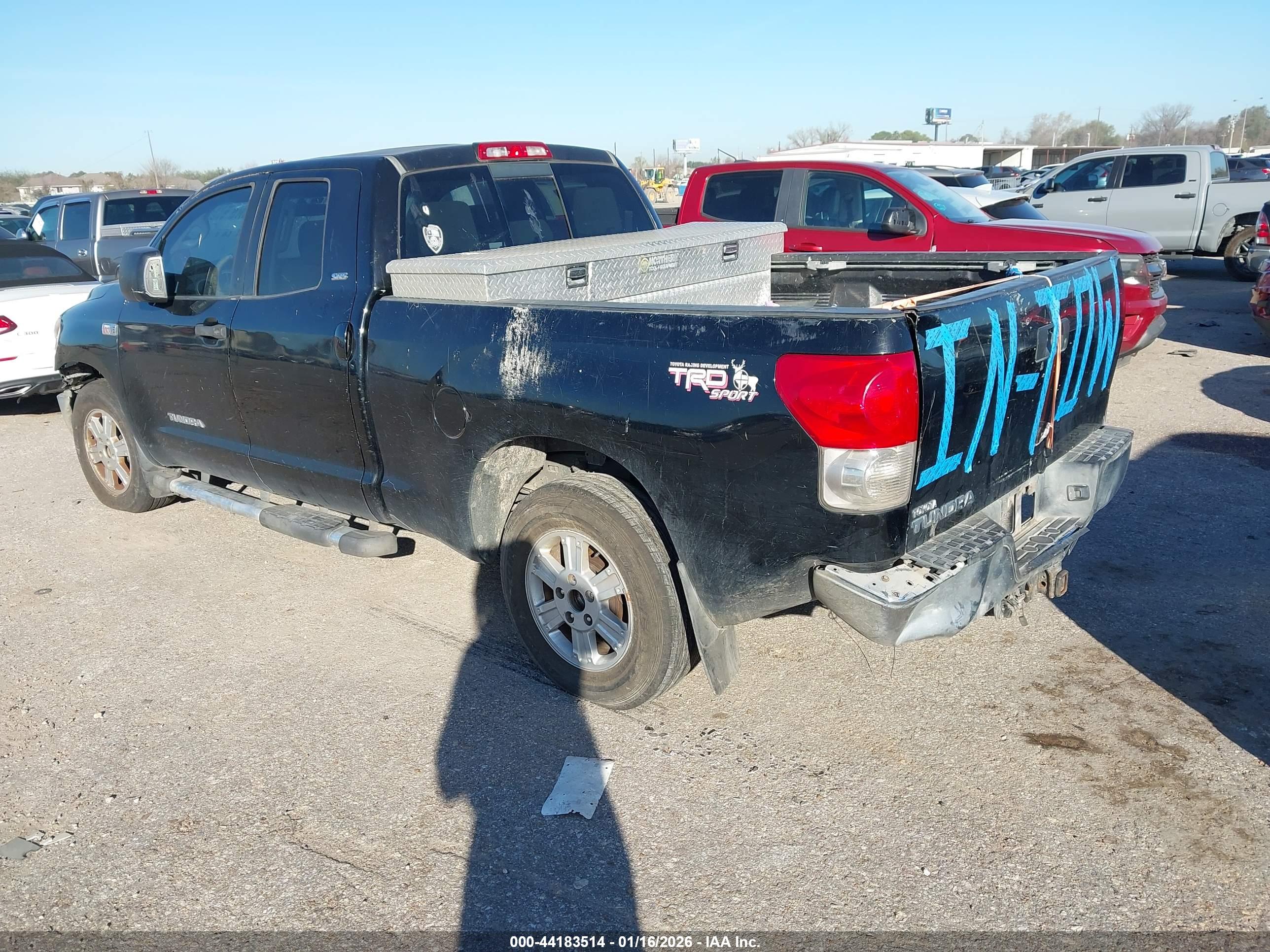 TOYOTA TUNDRA image 3