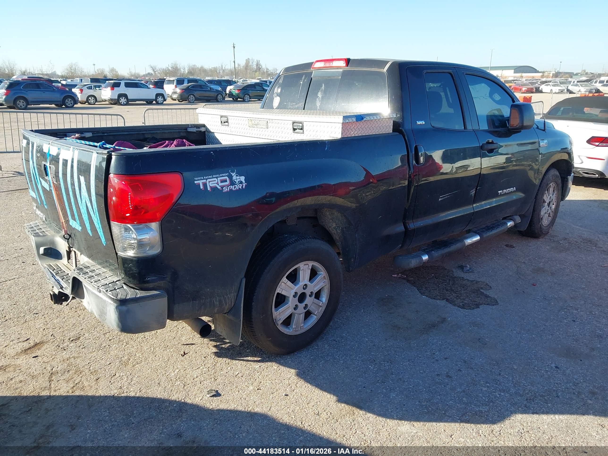 TOYOTA TUNDRA image 4