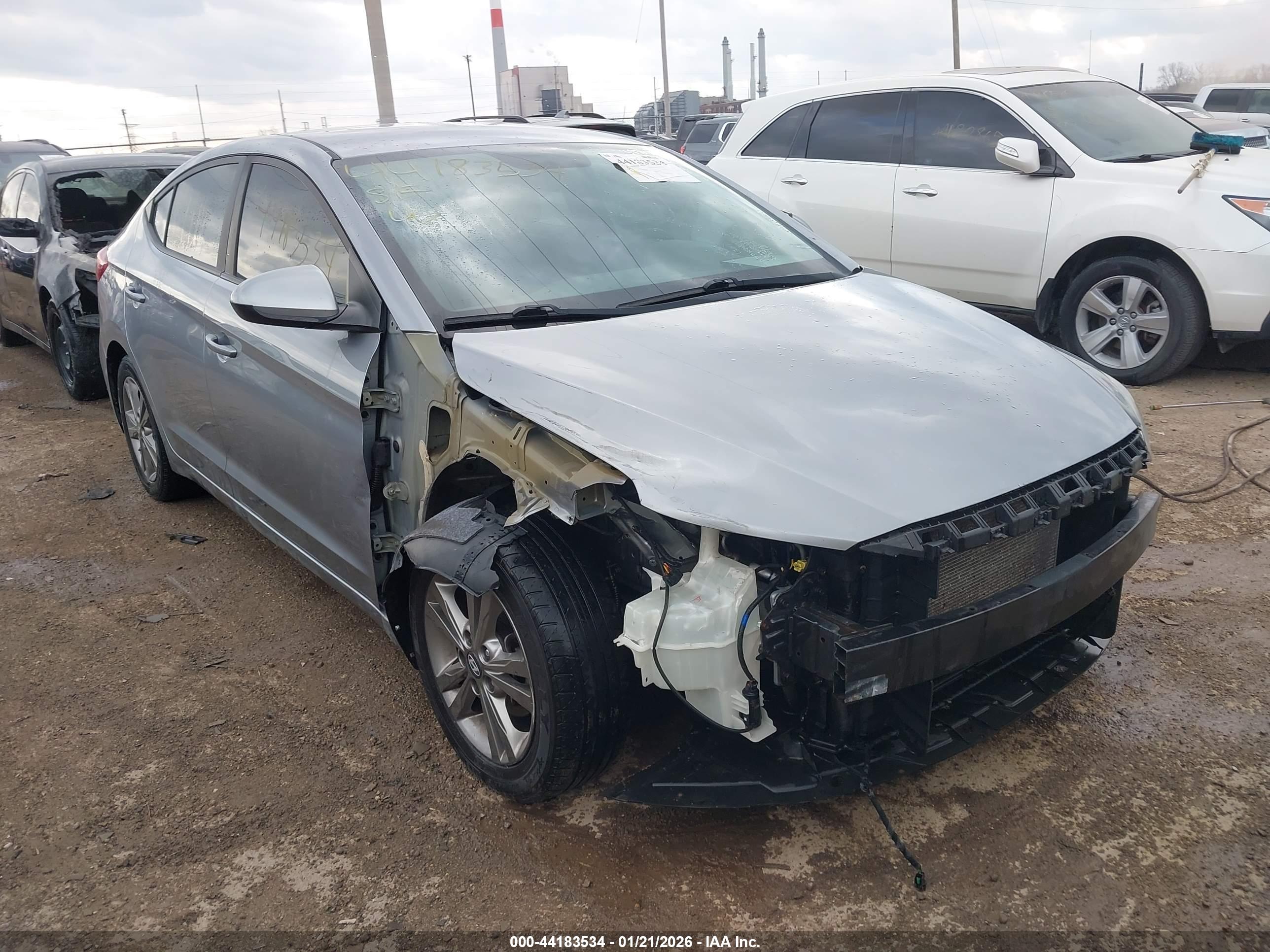 HYUNDAI ELANTRA image 6