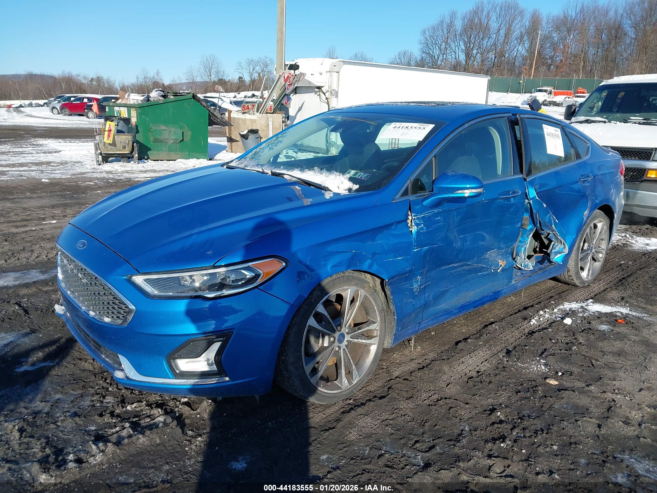FORD FUSION image 2