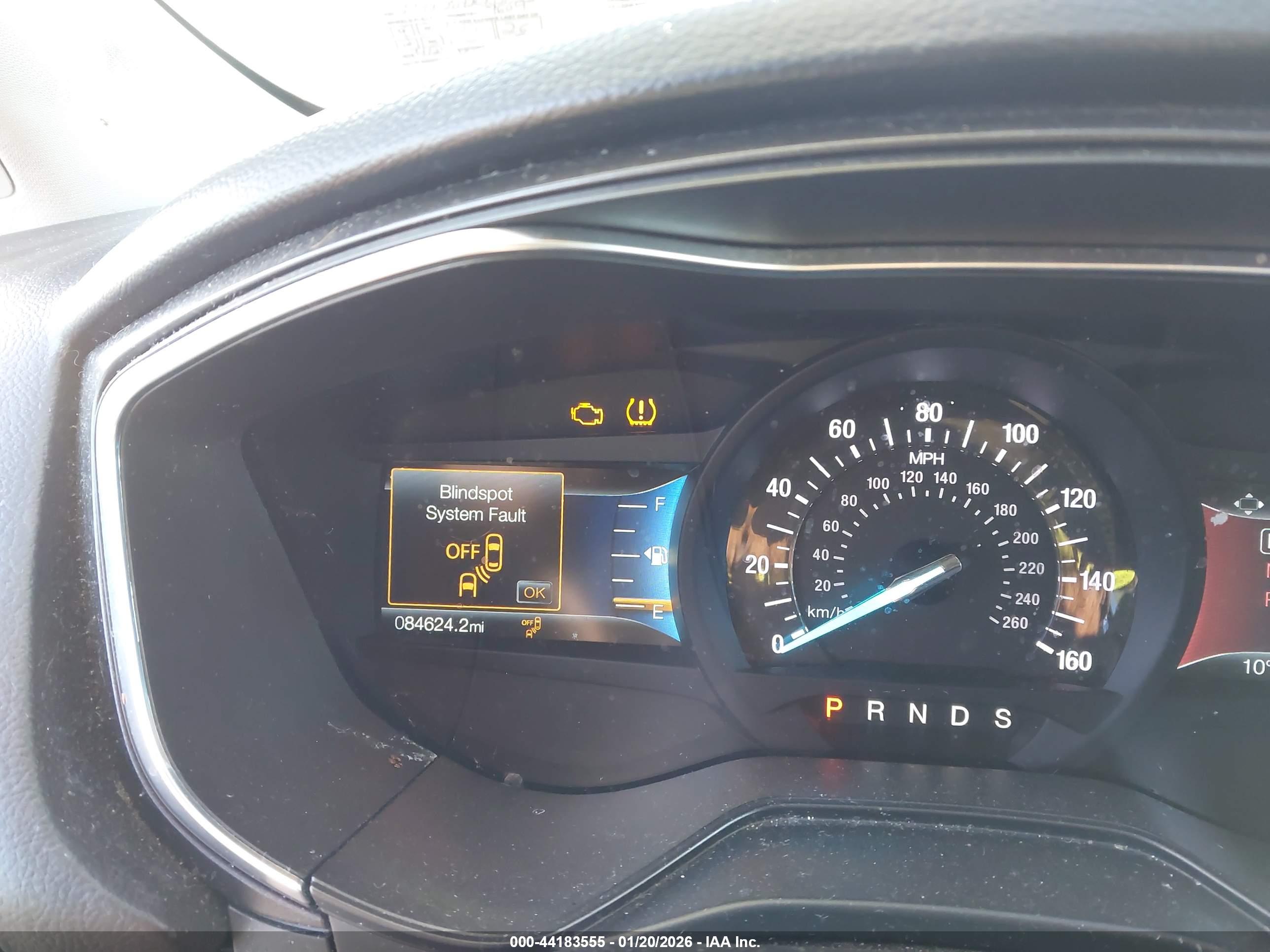 FORD FUSION image 7