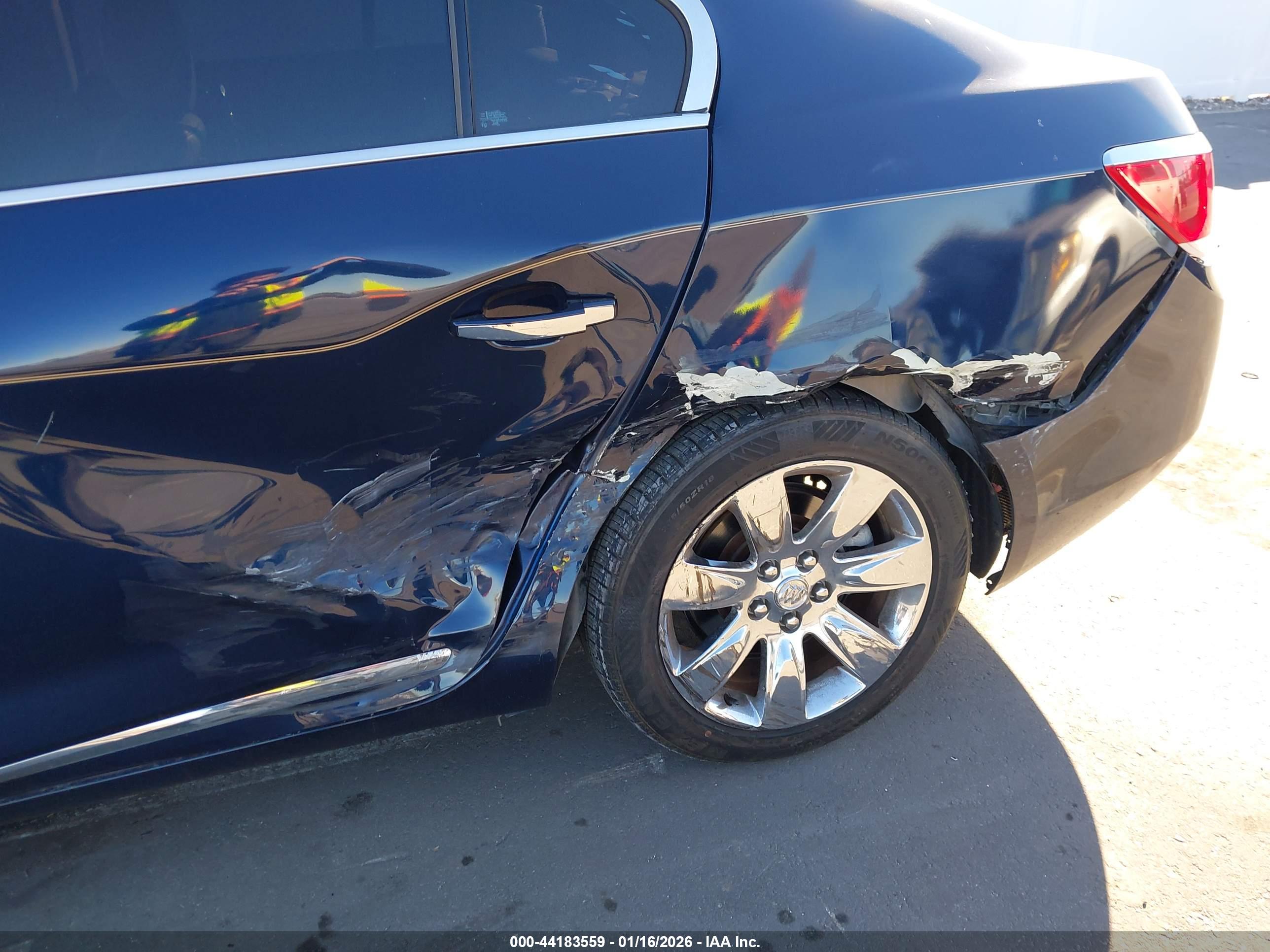 BUICK LACROSSE image 6