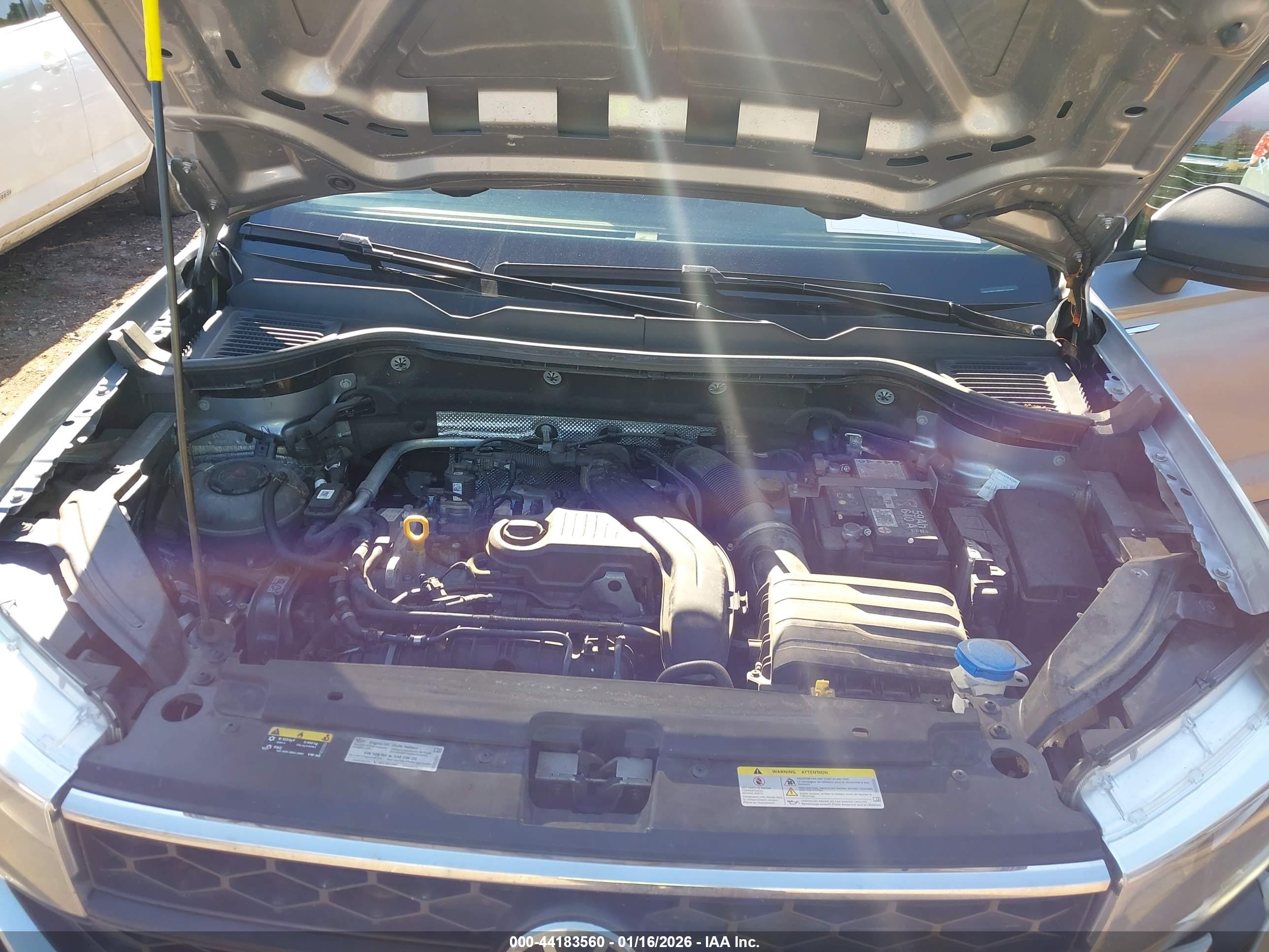 VOLKSWAGEN TAOS image 10