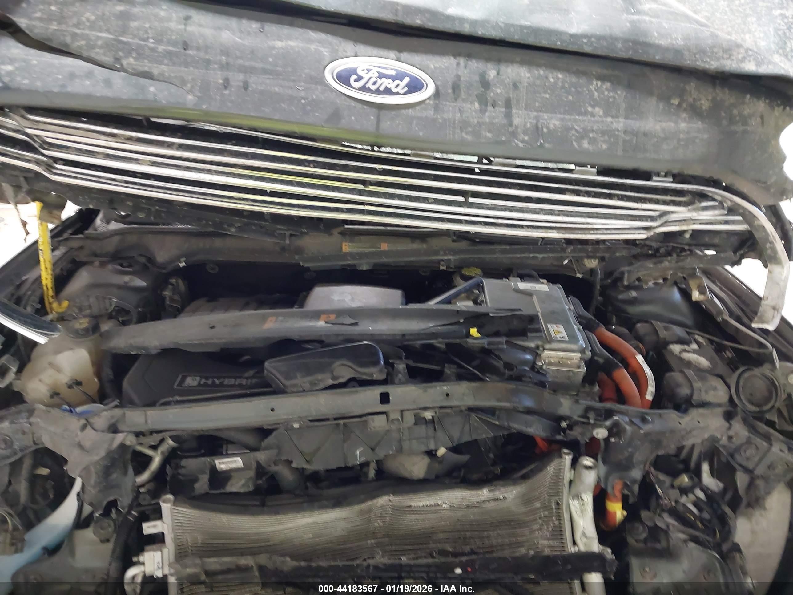 FORD FUSION image 10
