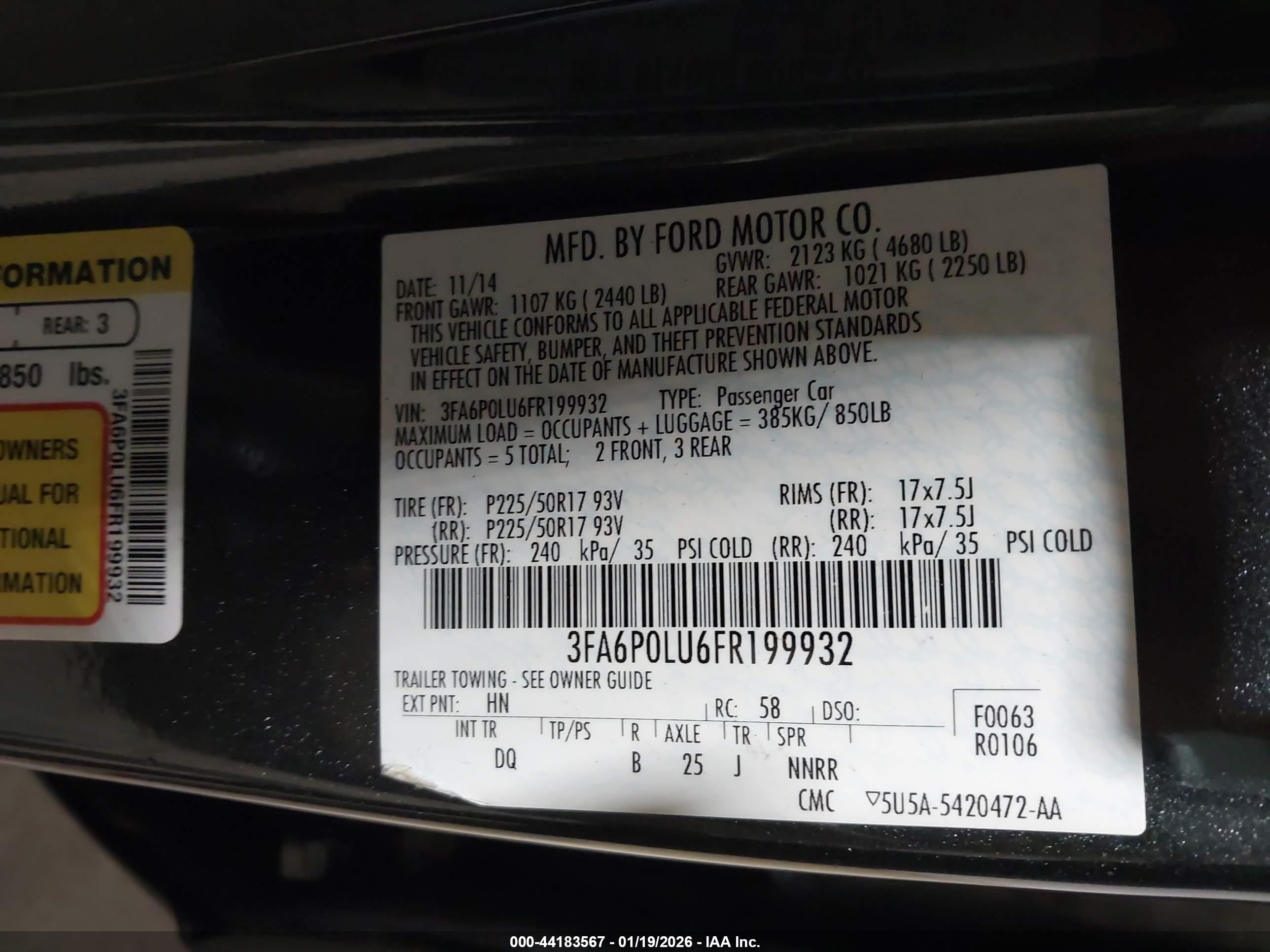 FORD FUSION image 9