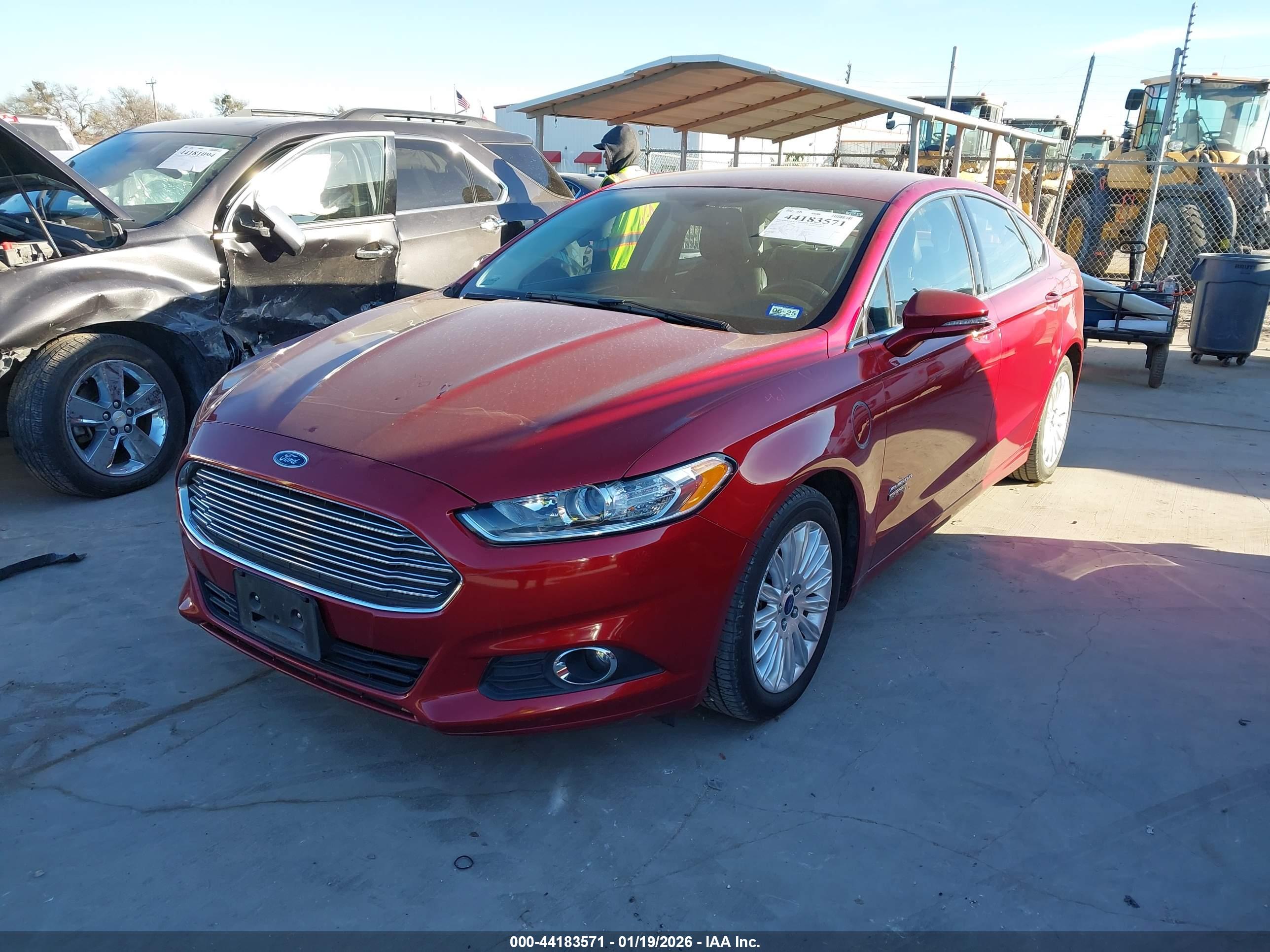 FORD FUSION image 2