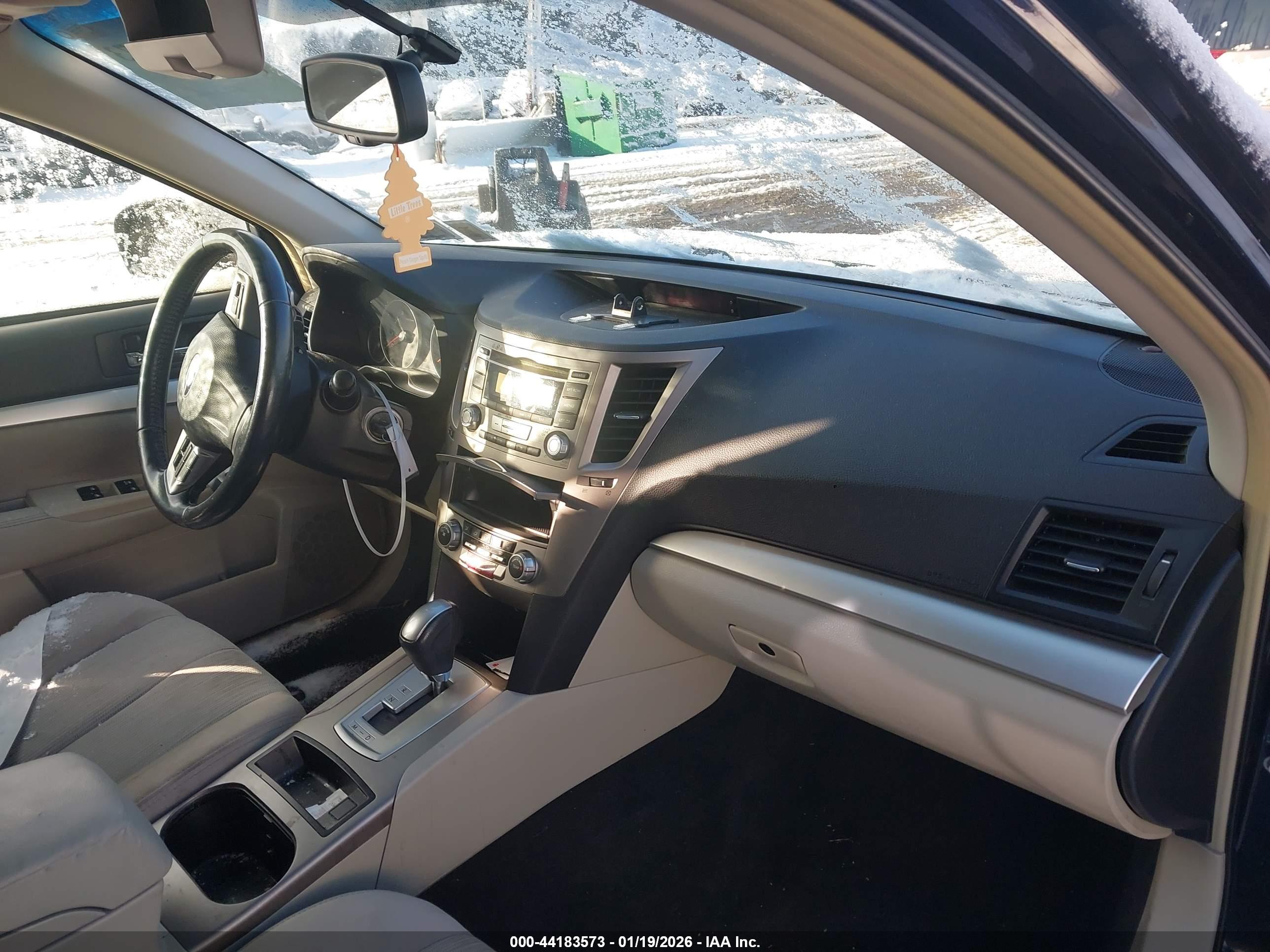 SUBARU LEGACY image 5