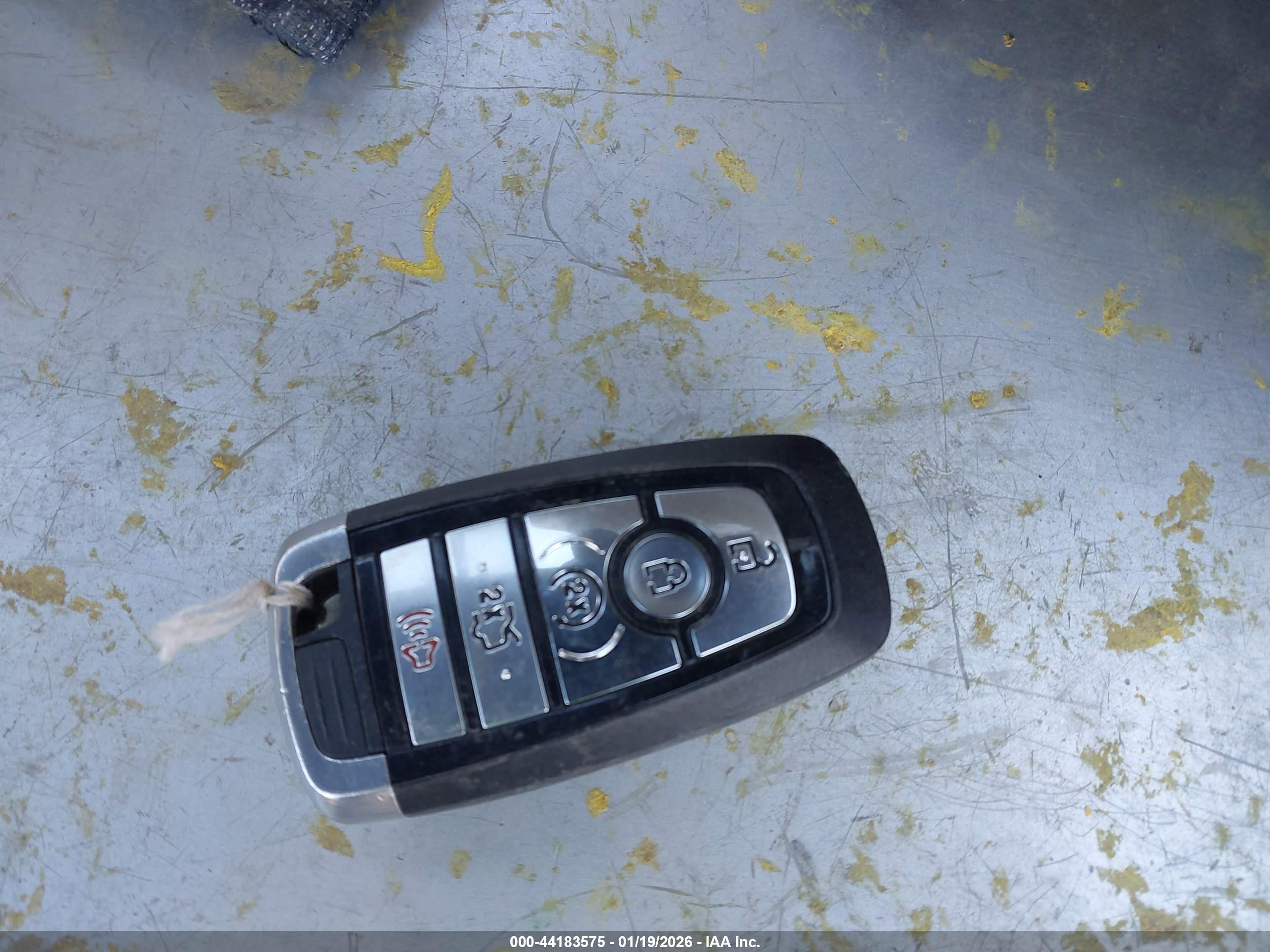 FORD MUSTANG image 11