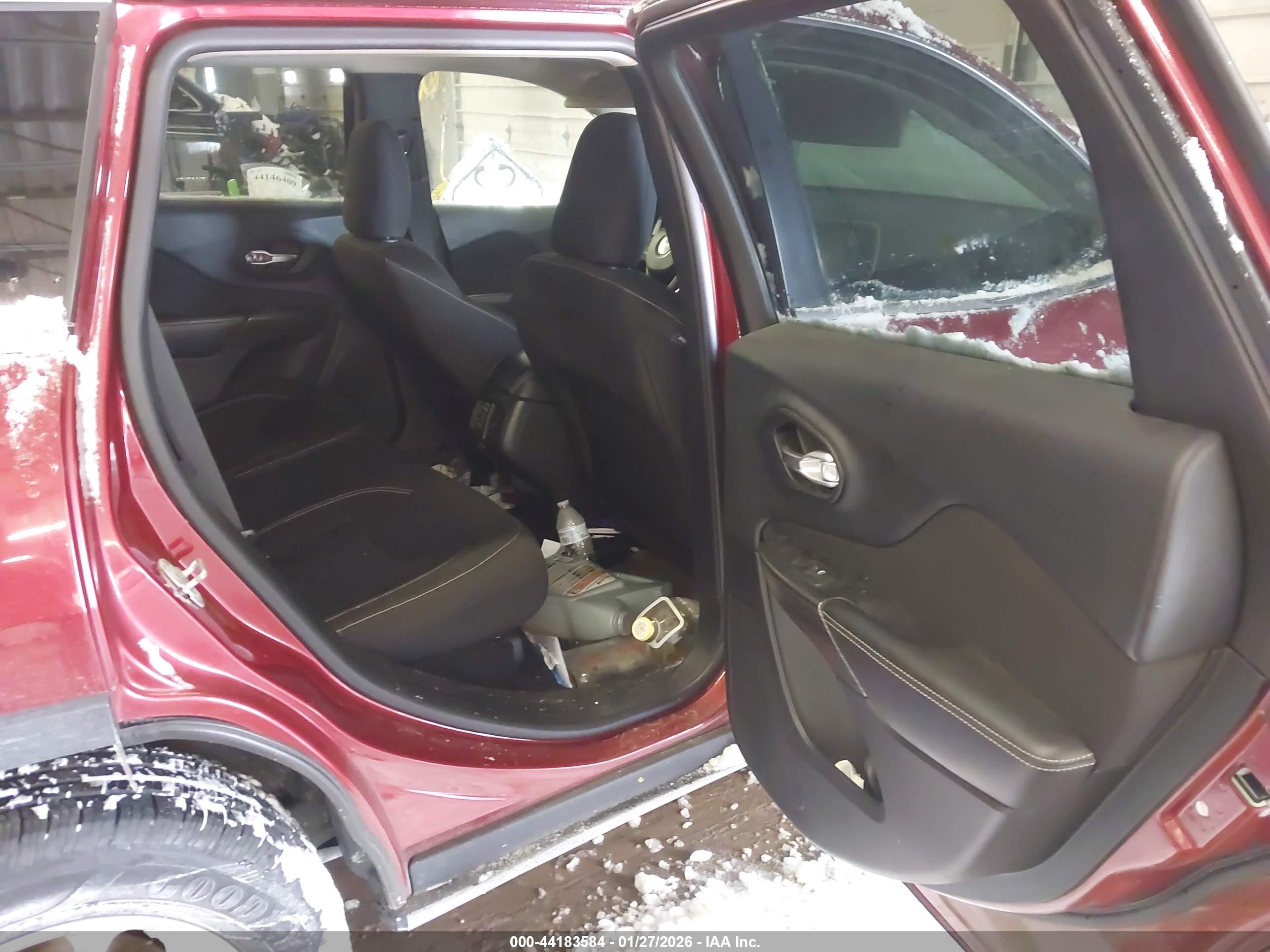 JEEP CHEROKEE image 8