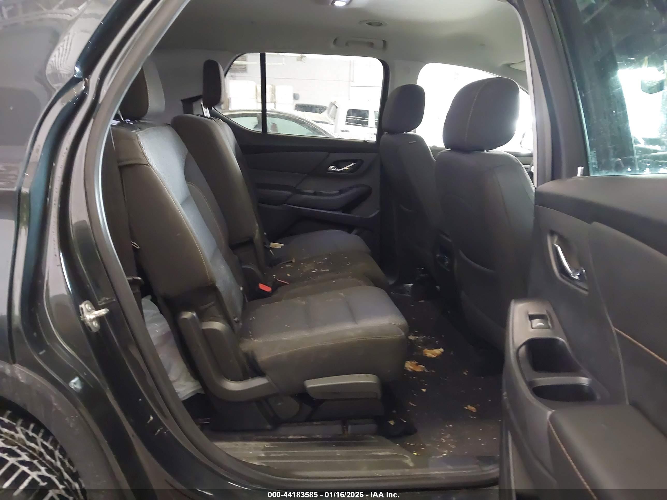 CHEVROLET TRAVERSE image 8