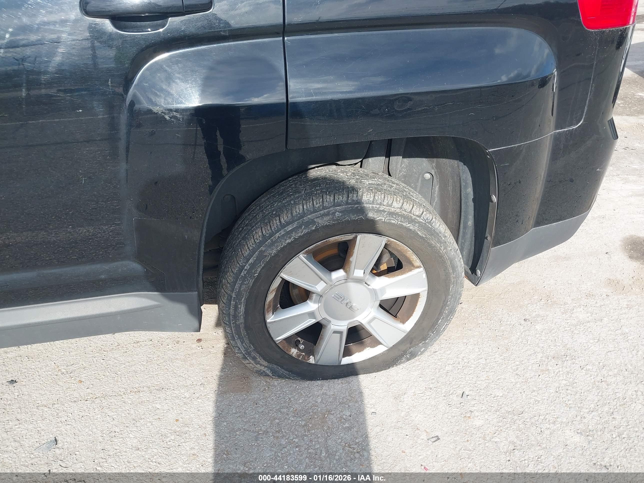 GMC TERRAIN image 6