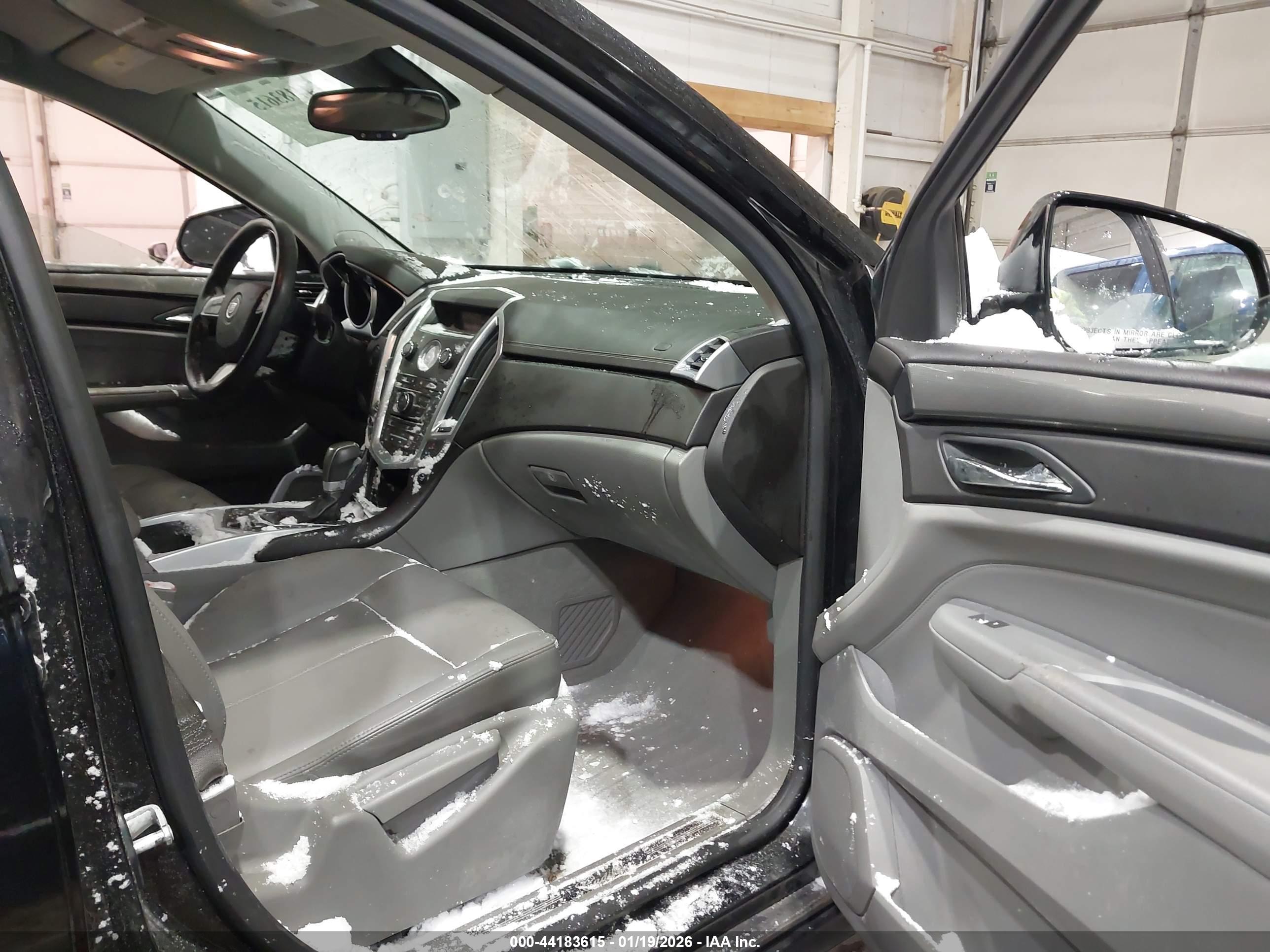 CADILLAC SRX image 5