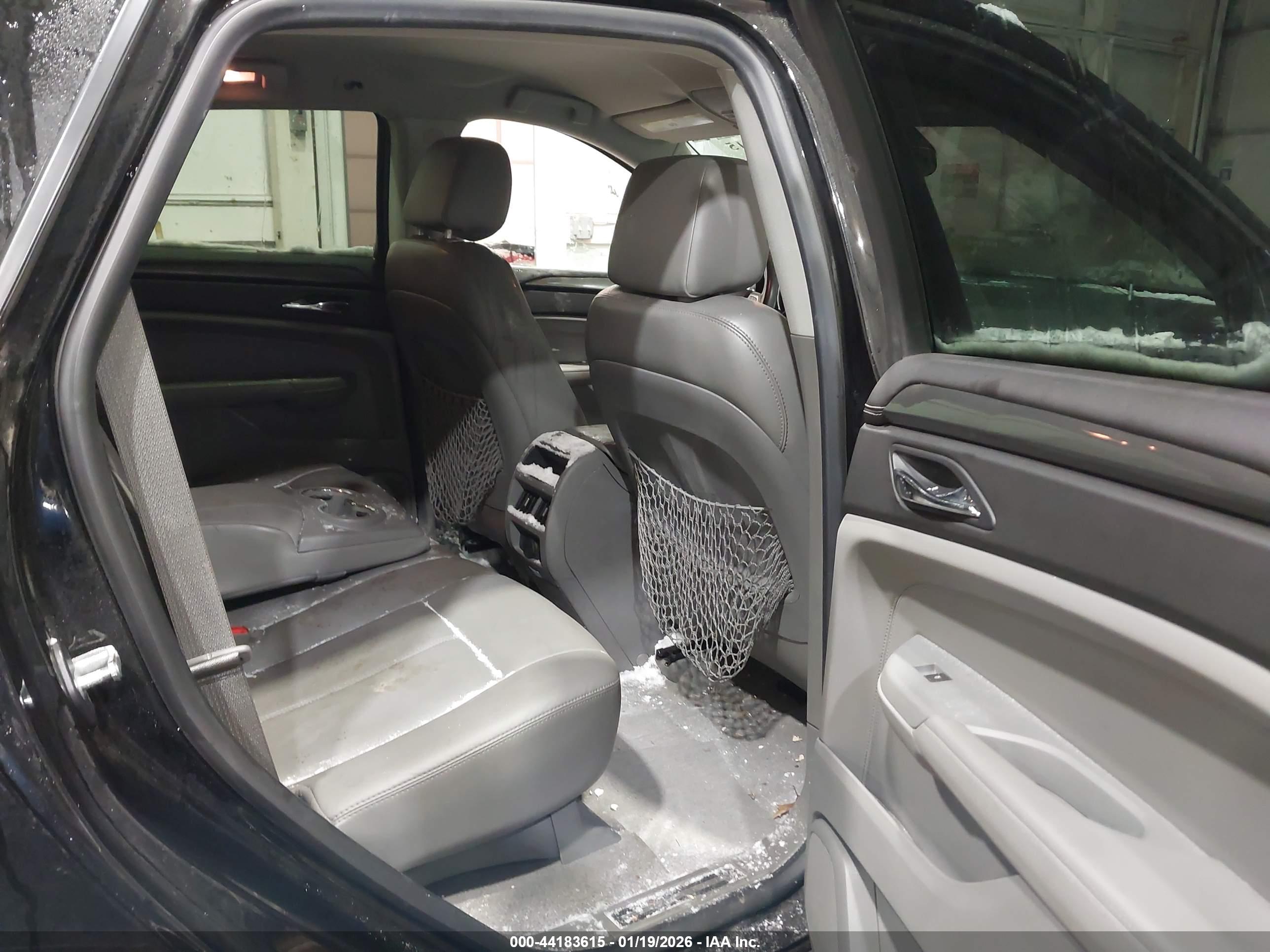 CADILLAC SRX image 8