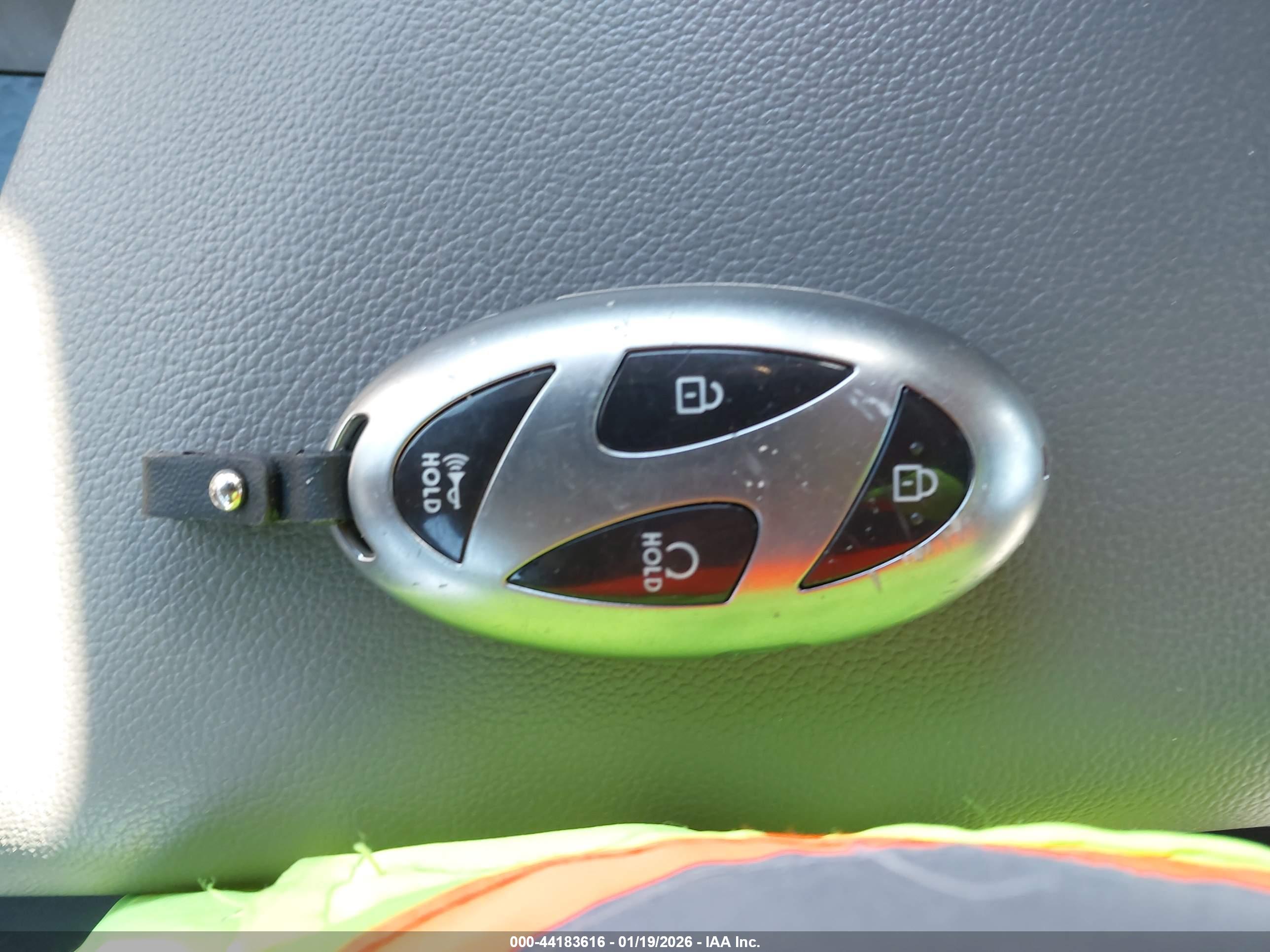 HYUNDAI ELANTRA image 11