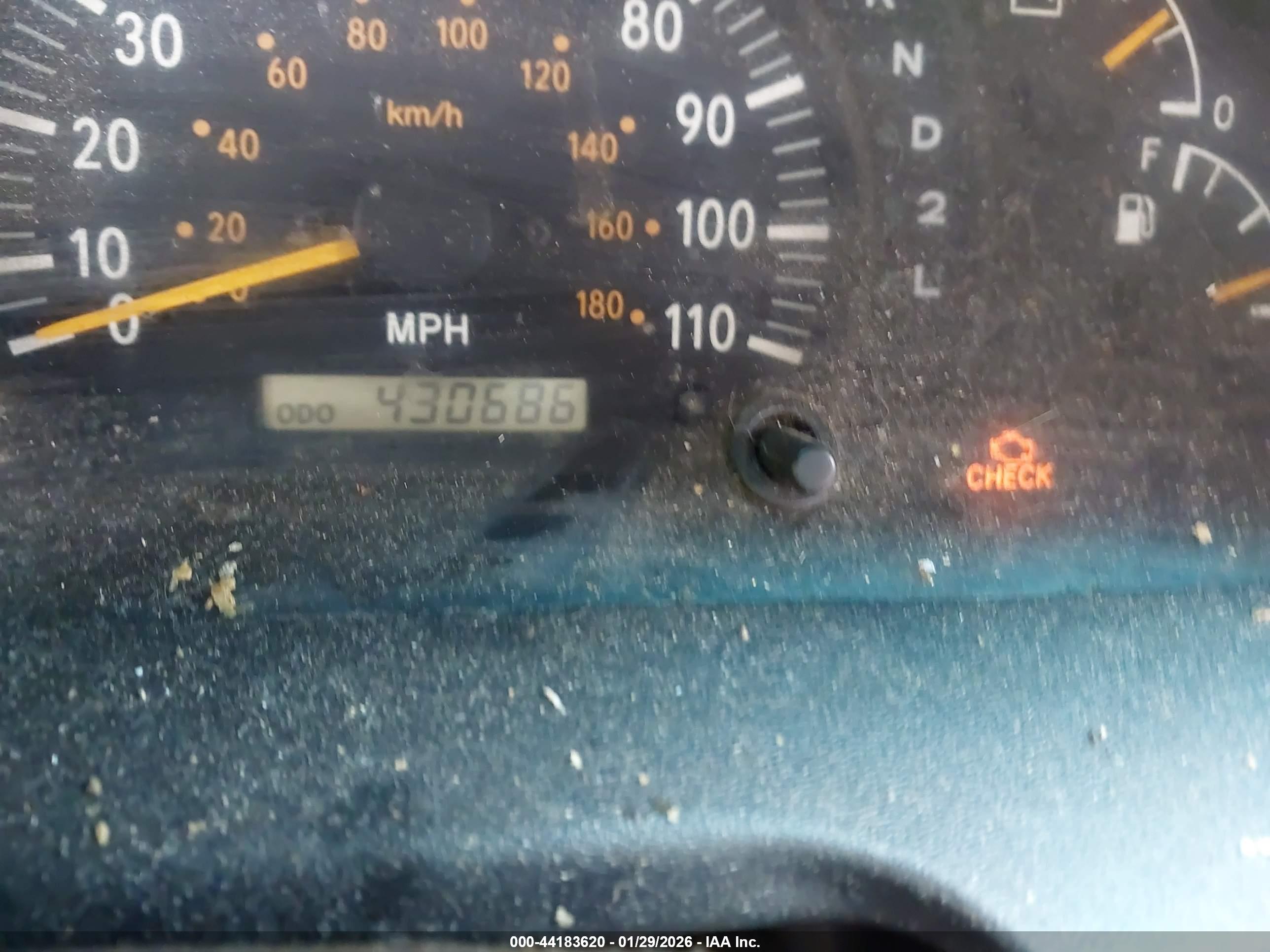 TOYOTA TUNDRA image 7