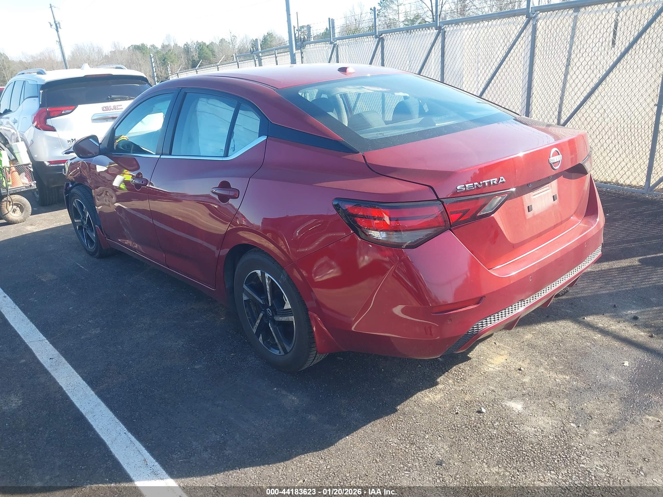 NISSAN SENTRA image 3