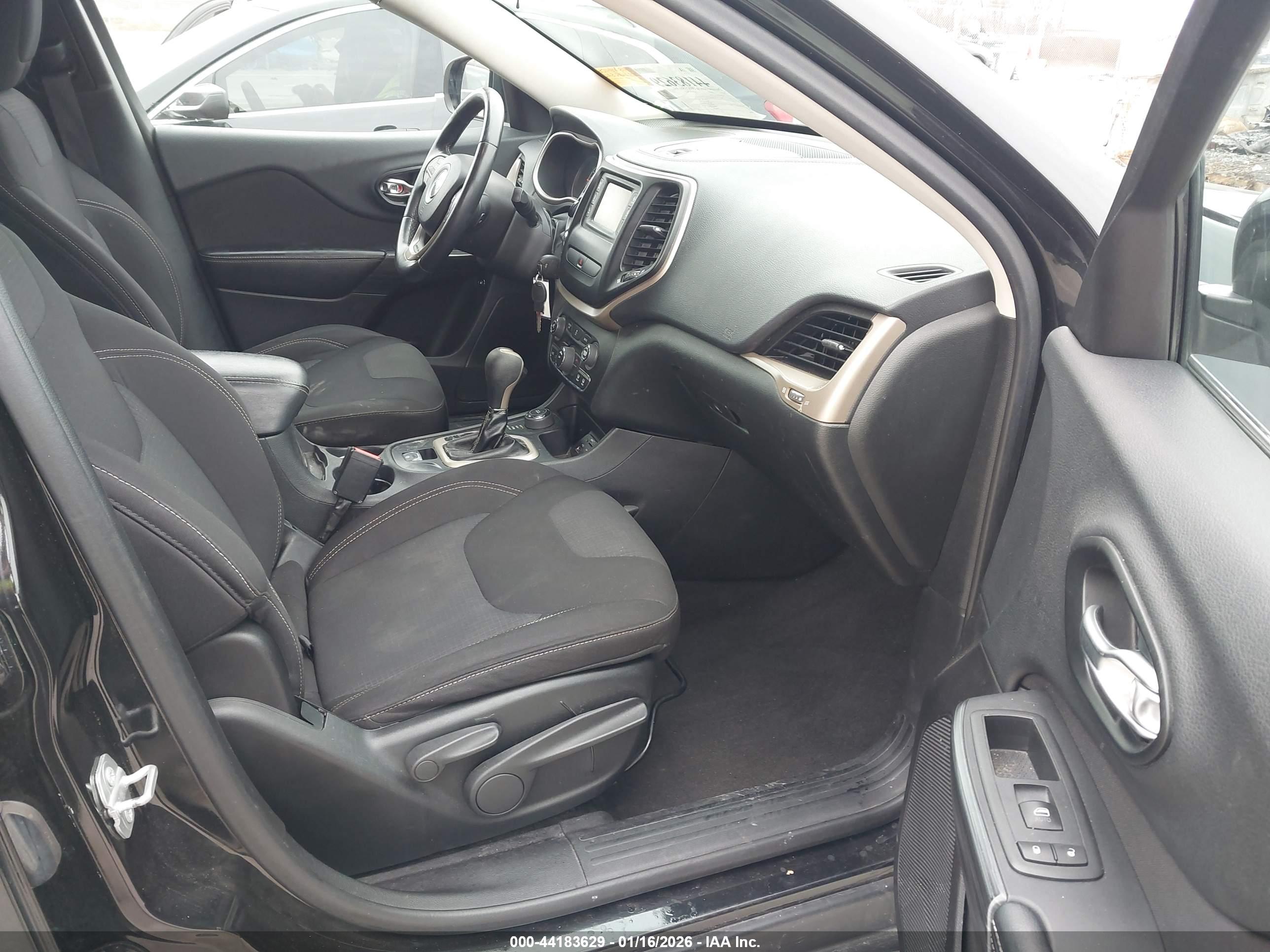 JEEP CHEROKEE image 5