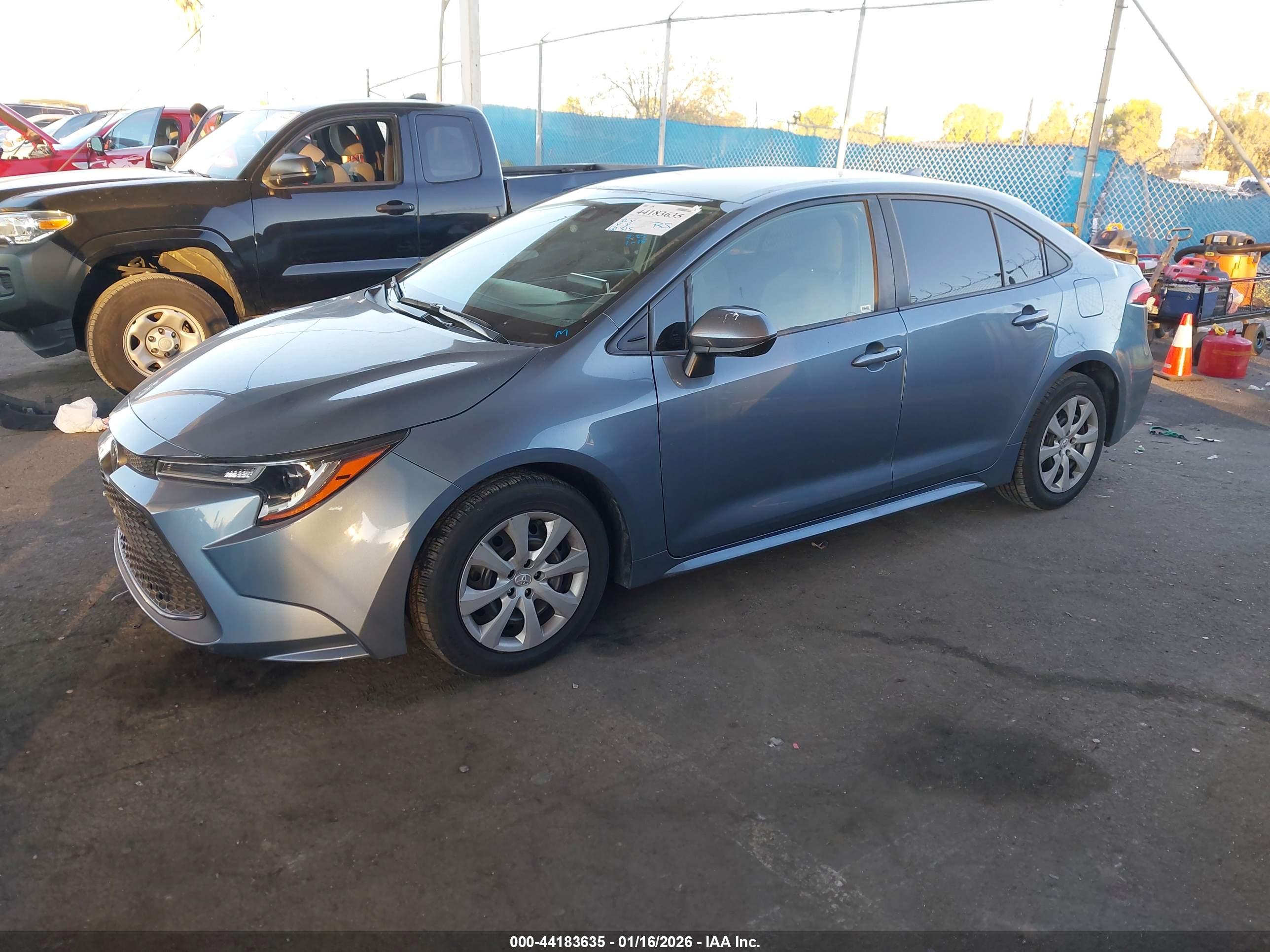 TOYOTA COROLLA image 2