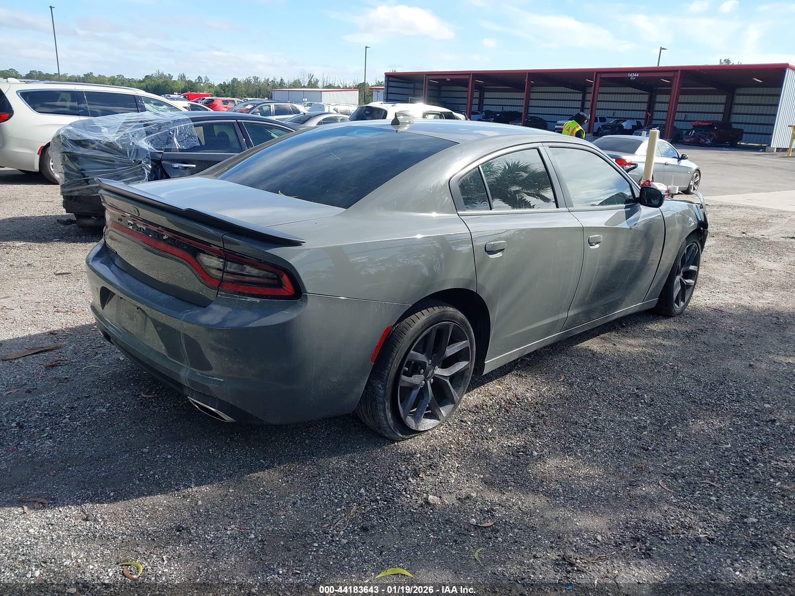 DODGE CHARGER image 4