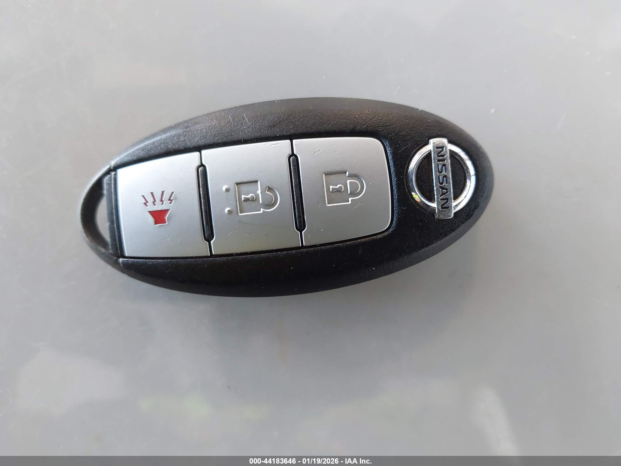 NISSAN ROGUE image 11