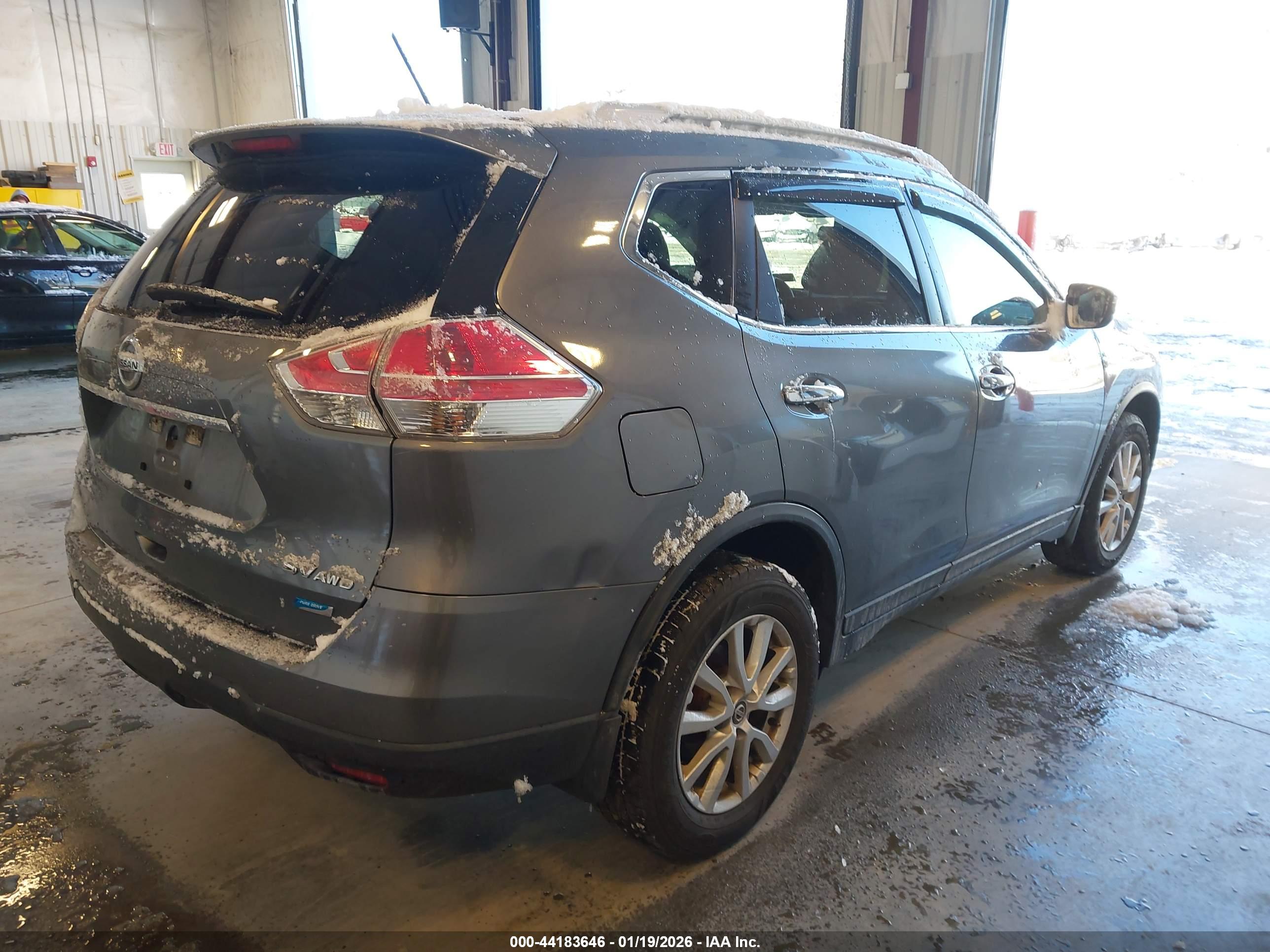 NISSAN ROGUE image 4