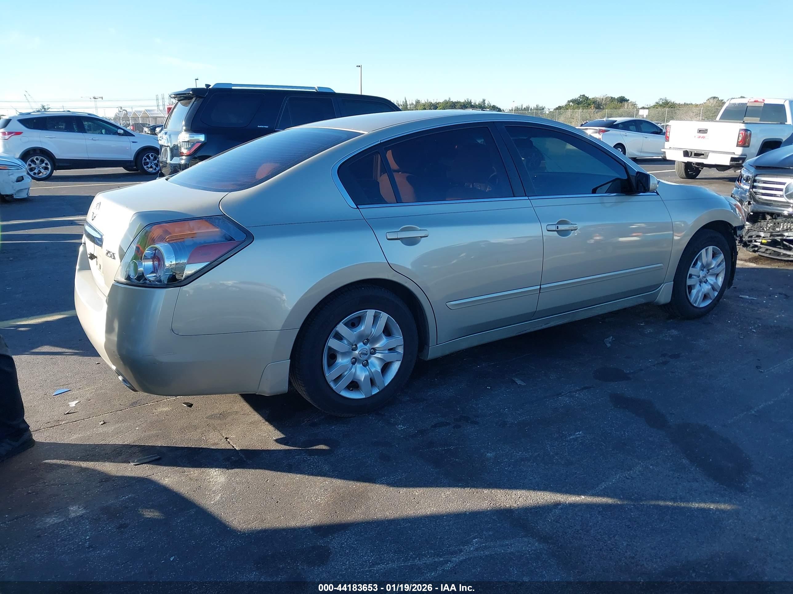 NISSAN ALTIMA image 4