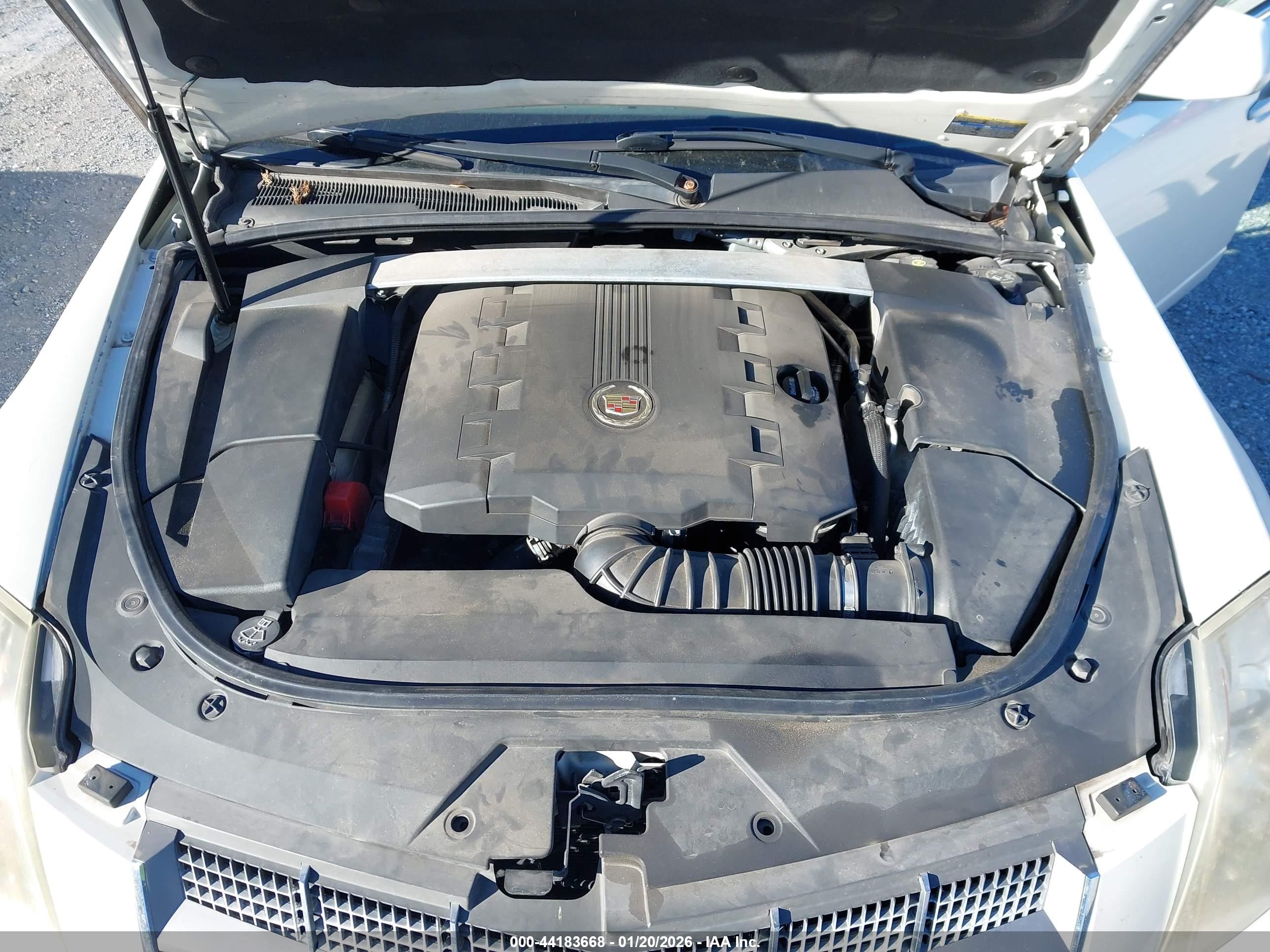 CADILLAC CTS image 10